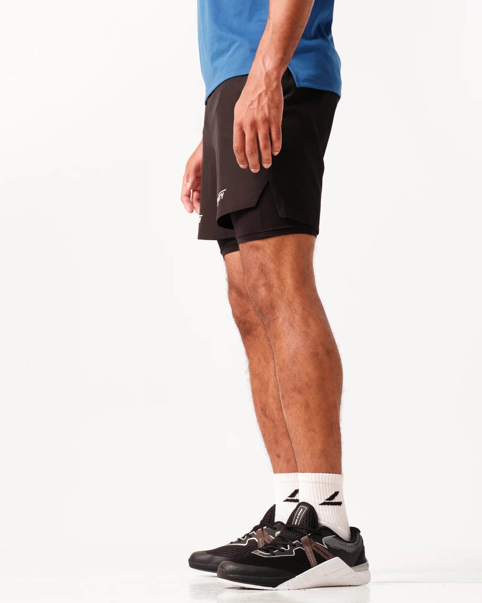 LEVITY Hybrid 2-1 Pocket Shorts M Black