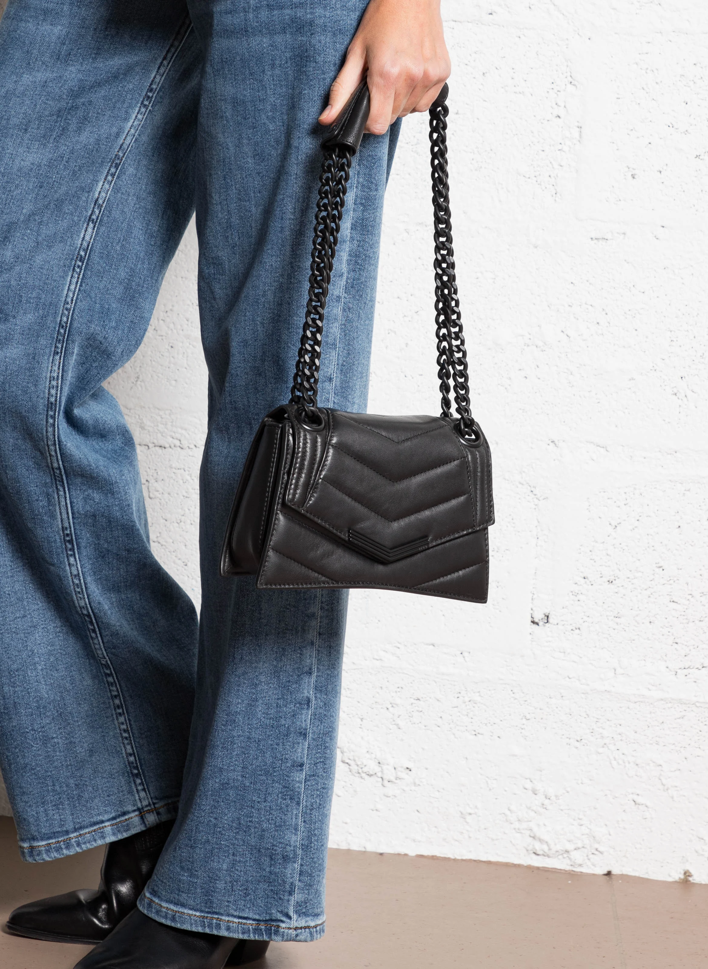 THE 1 TIMELESS S - Sac bandoulière en cuir | Noir