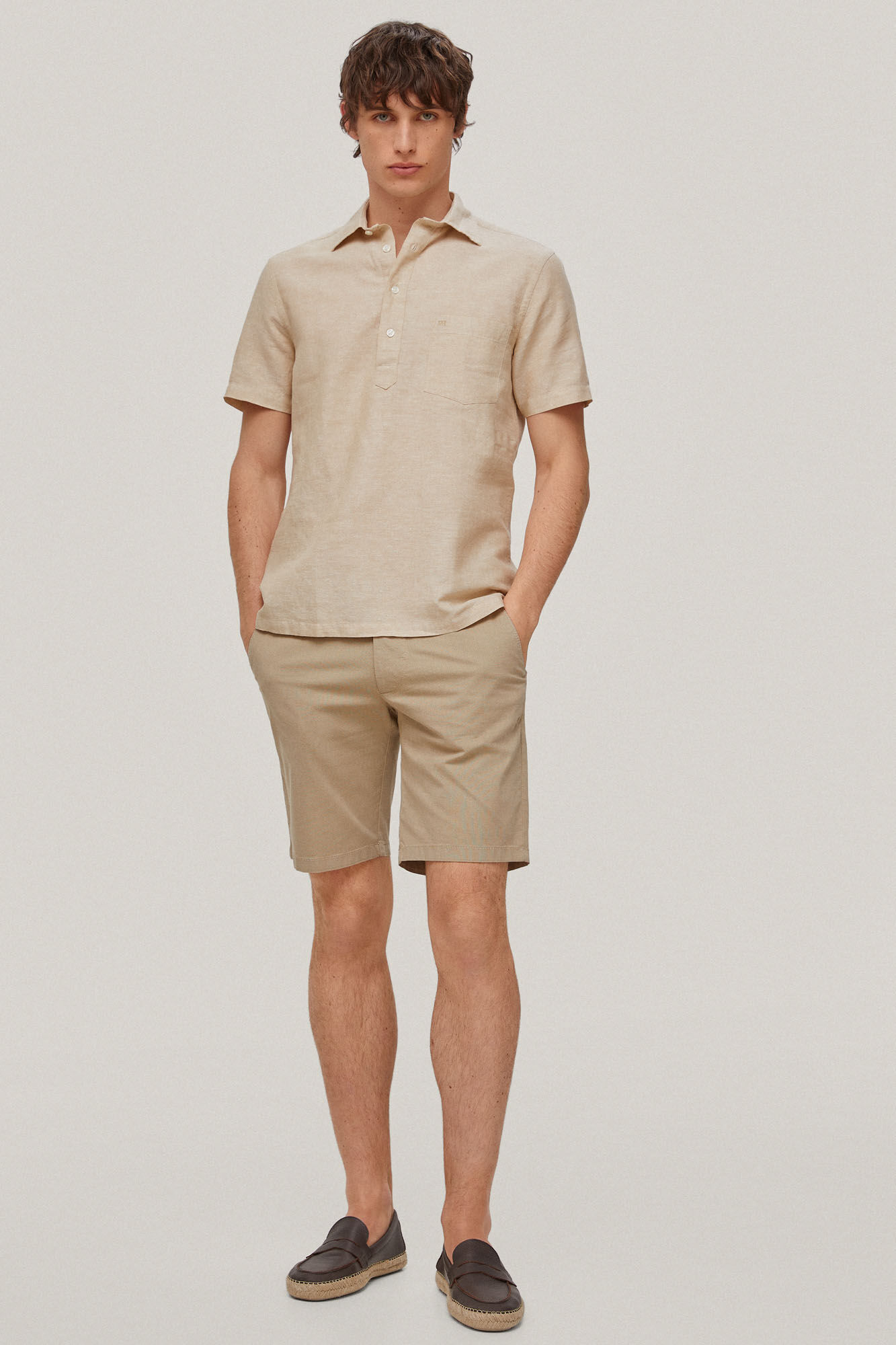 Bermuda chino com fitas - Bege