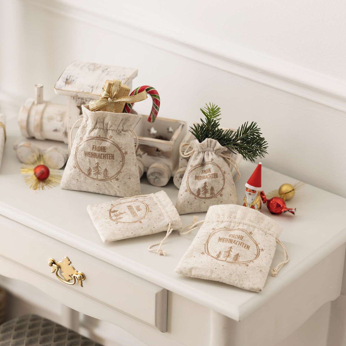 FRANK FLECHTWAREN | Vrolijk Kerstfeest Cadeauzakjes, Set van 4, 11 x 13 cm, 14 x 17 cm, POLYESTER, KATOEN