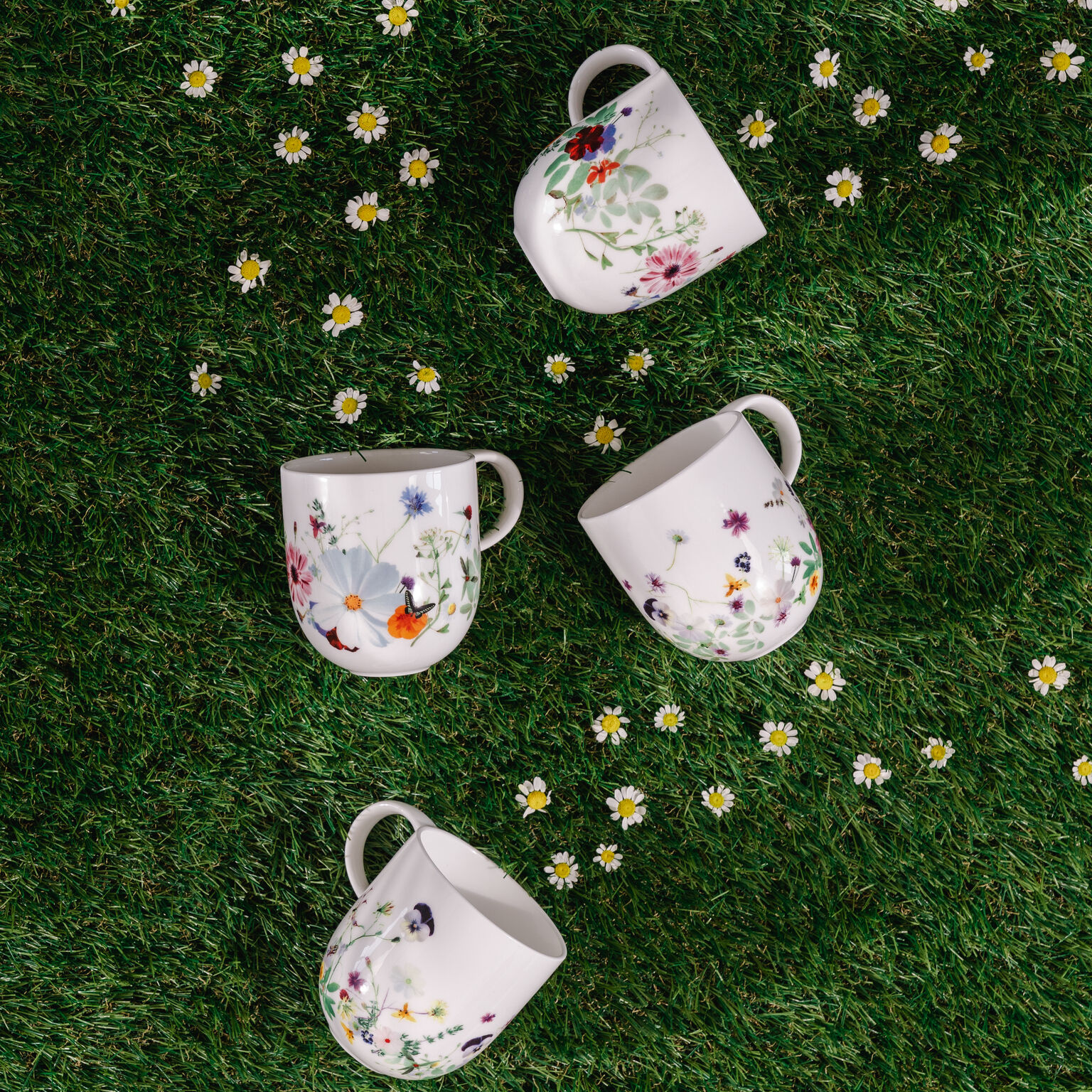 Brillance Bone China Grand Air - Mixed Set 4 Becher mit Henkel