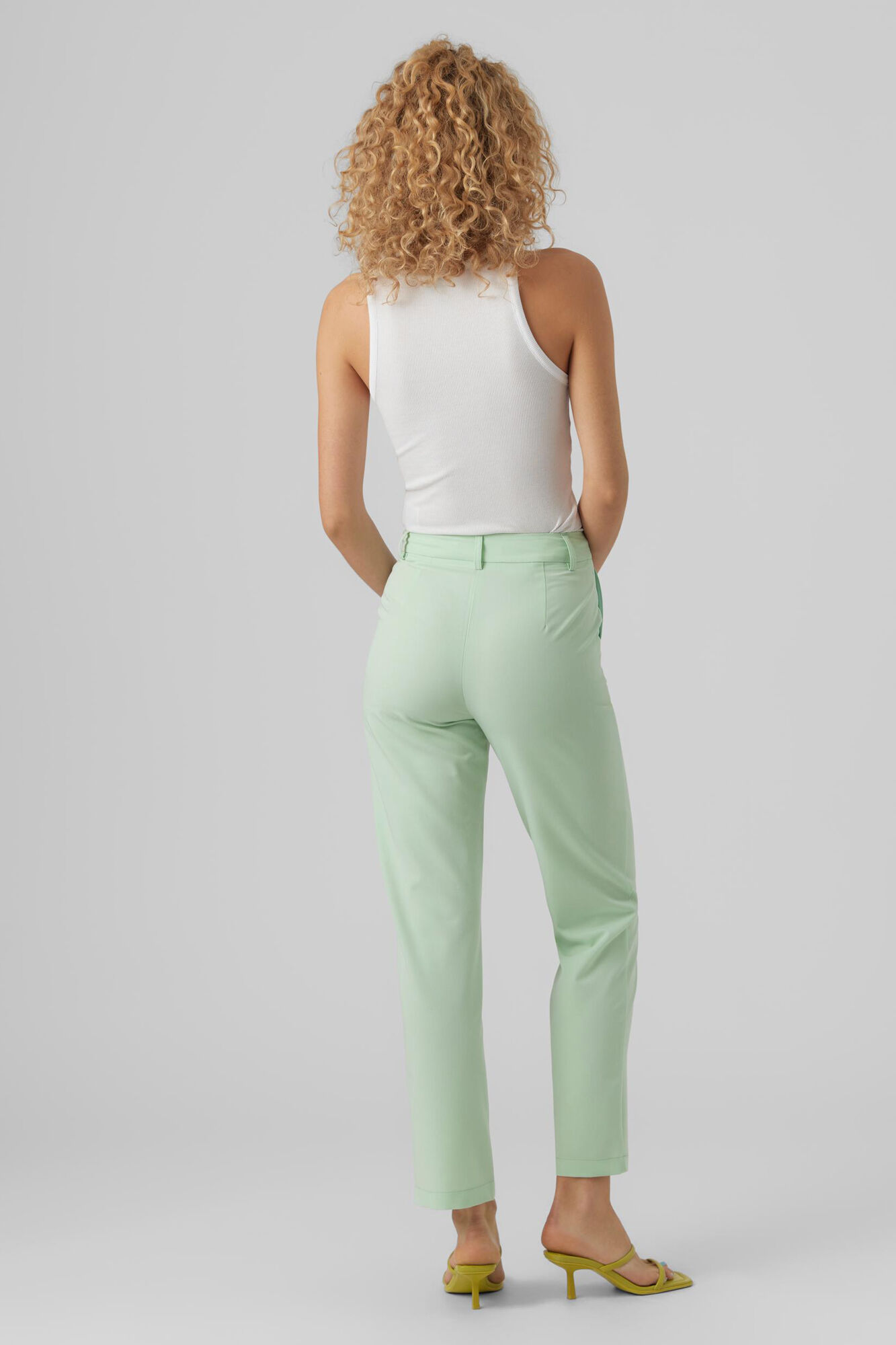 Calça social feminina com dois bolsos - Verde