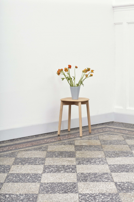 Hay Soft Edge 72 kruk zwart