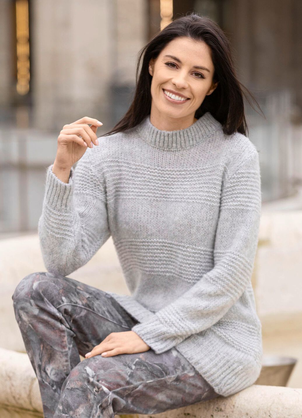 Longpullover mit zarter Paillettenzier