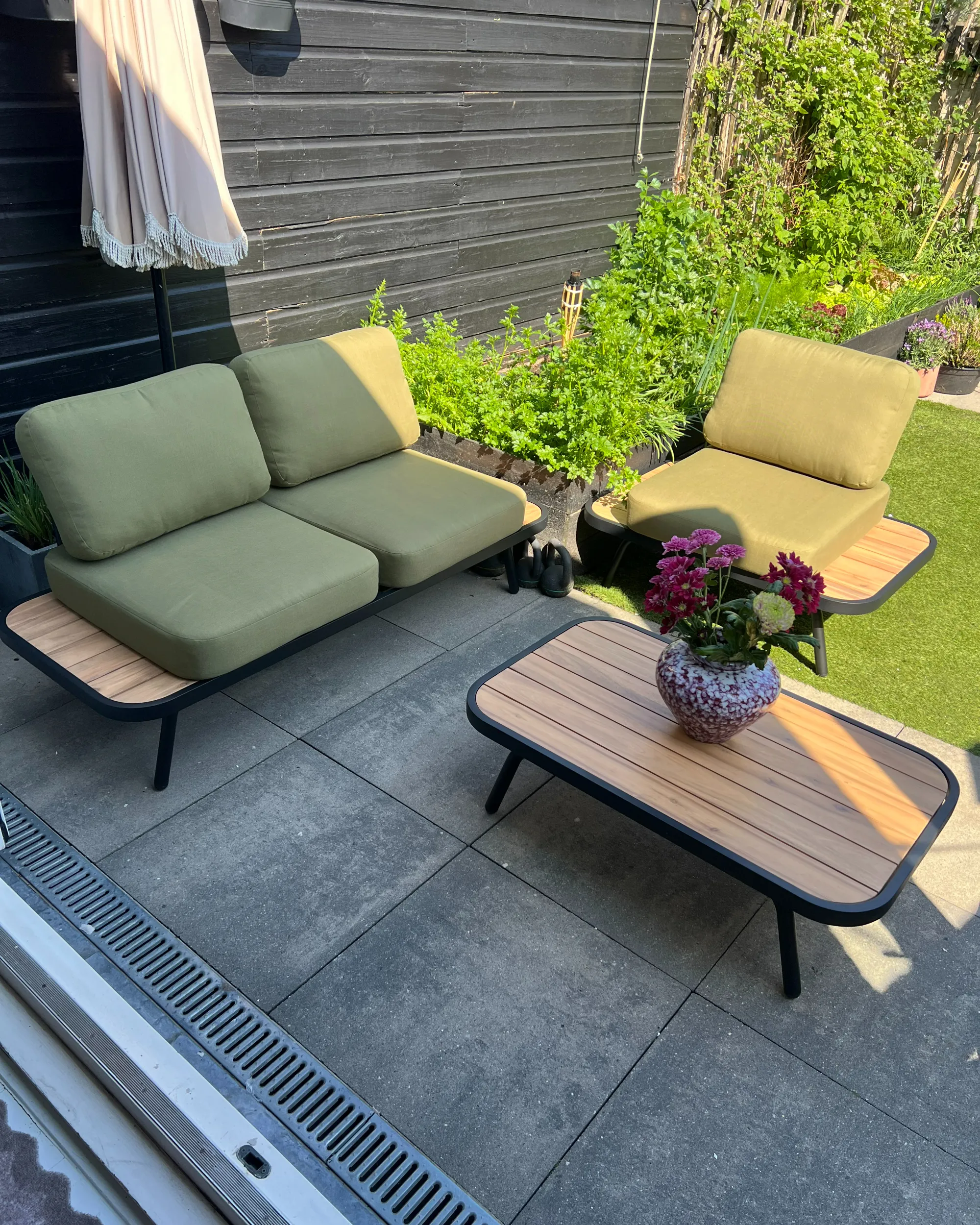 Loungeset met tafel 4-zits MINOZZO Gecertificeerd acaciahout Olijfgroen