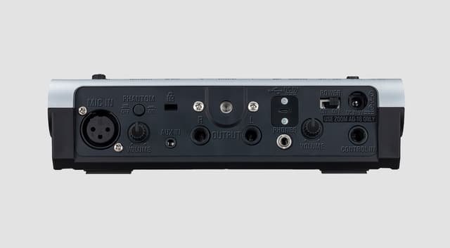 Zoom V3 Vocal Multi Effects Proccessor