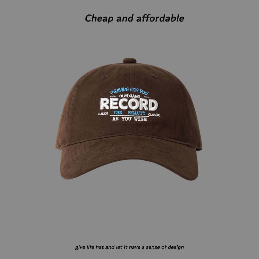 Alpha Kiss - Baseballpet met geborduurde letters