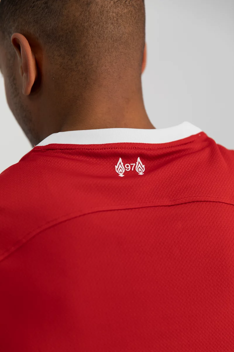 Nike FC Liverpool Stadium Home Replica Herren Fussballtrikot 2324