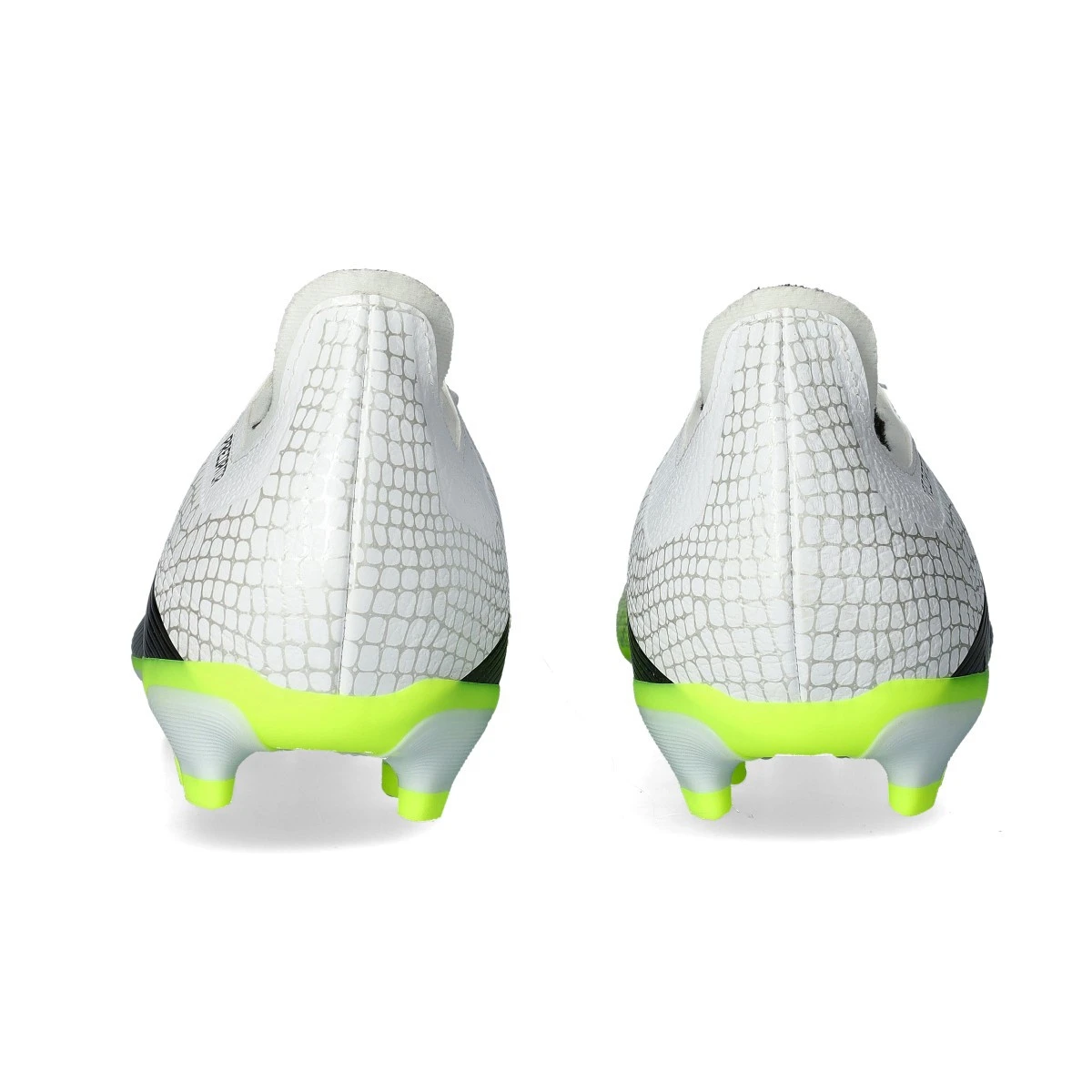 Chuteira adidas Predator League L MG
