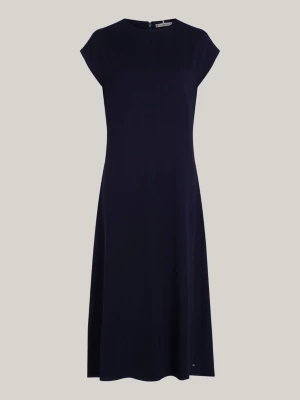 Vestido de sarja com modelagem acinturada e evasê, estilo despojado.