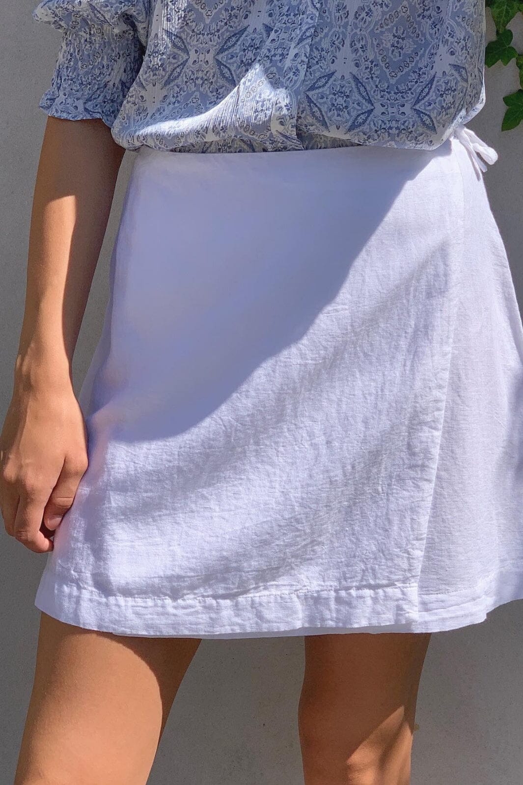 Neo Noir Kinsa Linen Skirt