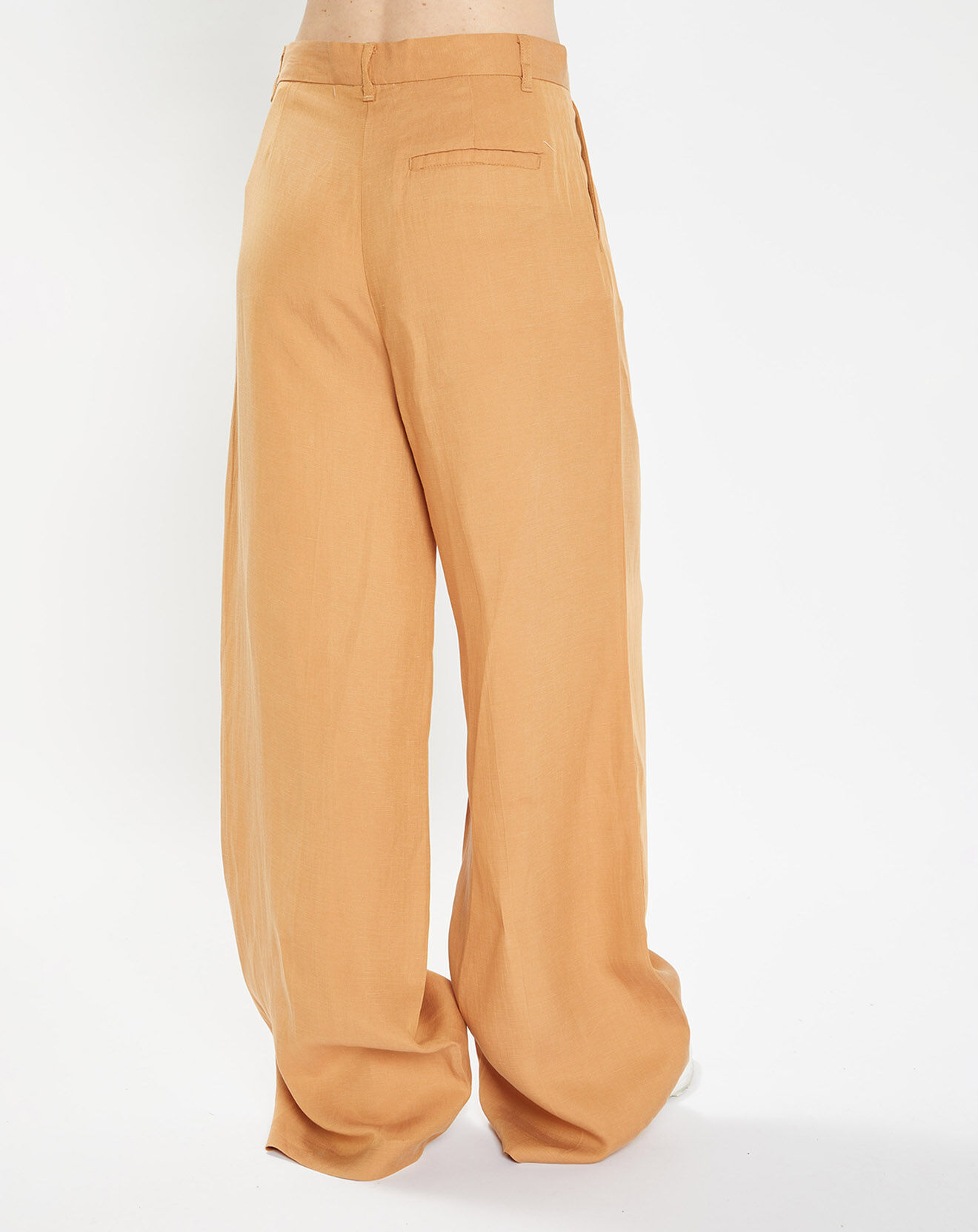 Galeries Lafayette Pantalon droit et fluide à teneur en Lin Ludwig camel