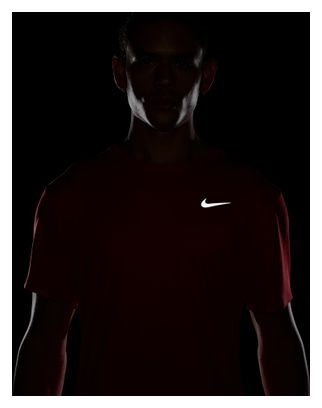Maillot manches courtes Nike Dri-Fit UV Miler Rouge Homme