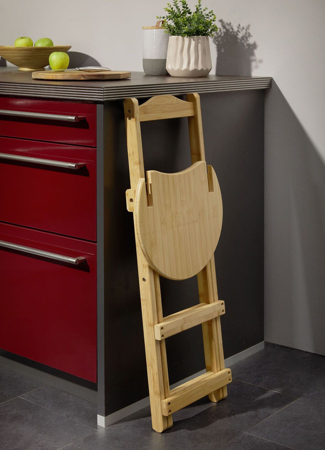 Klapp-Hocker aus Bambus