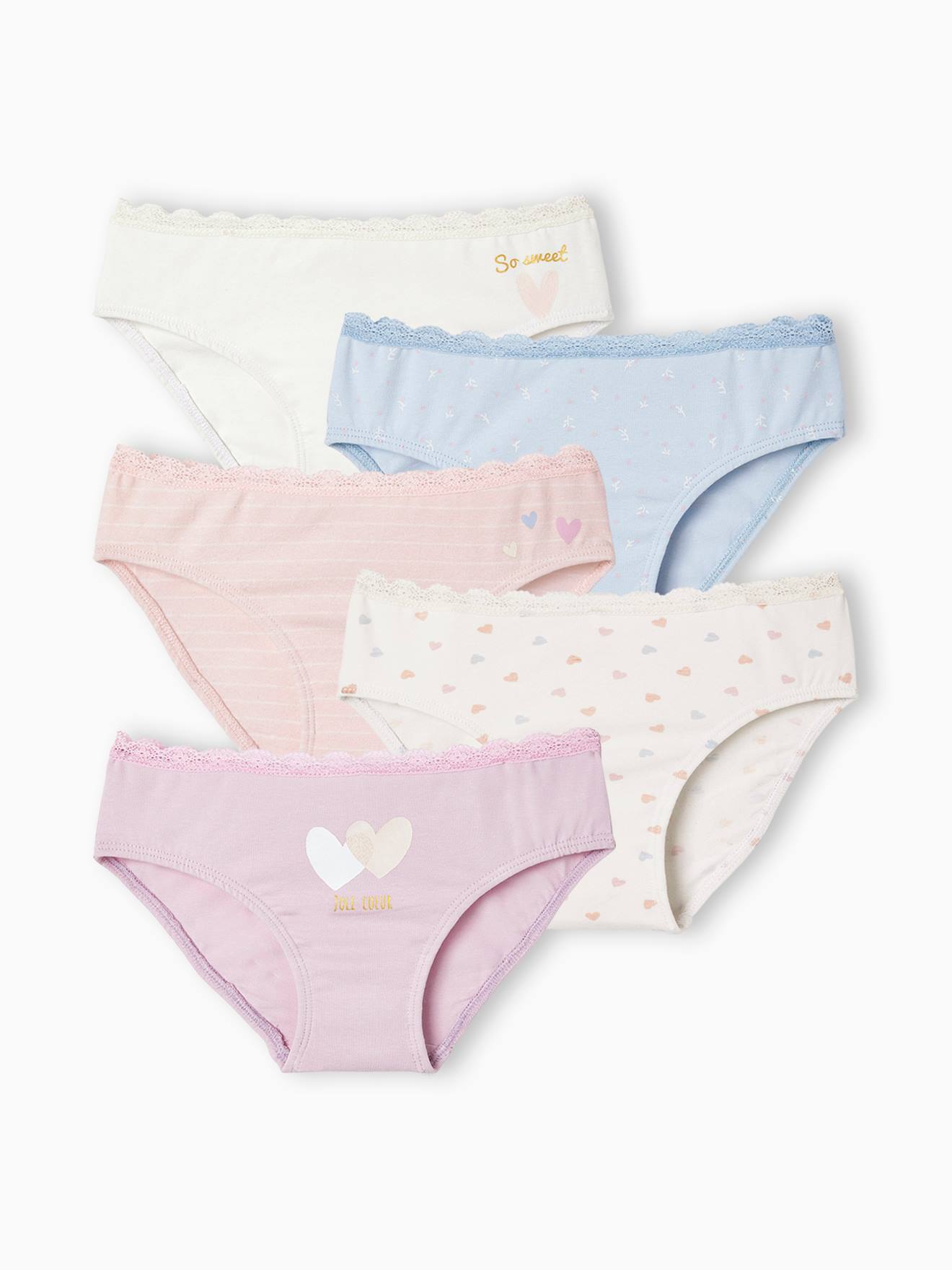 Pacote com 5 calcinhas lilás com estampa de corações para meninas.
