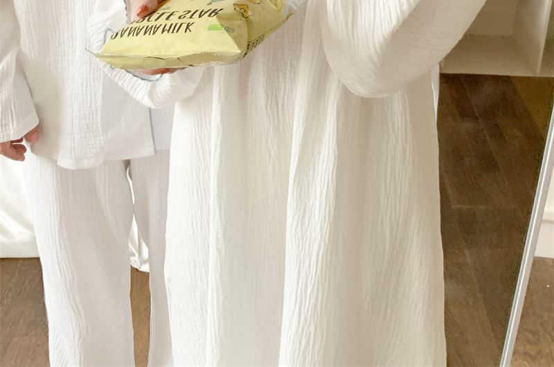 Tanee - Koppel bijpassende pyjamatop met lange mouwen, contrasterende rand en knopen, broek, V-hals en strik, midi-nachtjurkje / set