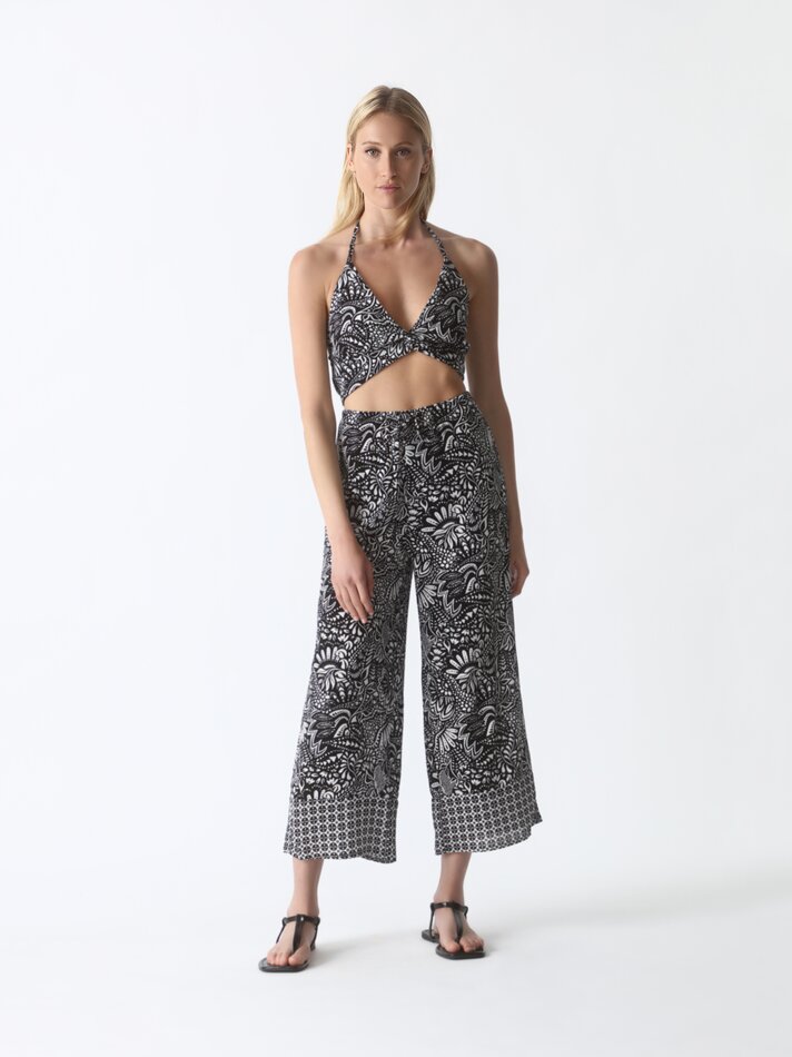 Top cropped em tecido chambray - Preto/branco