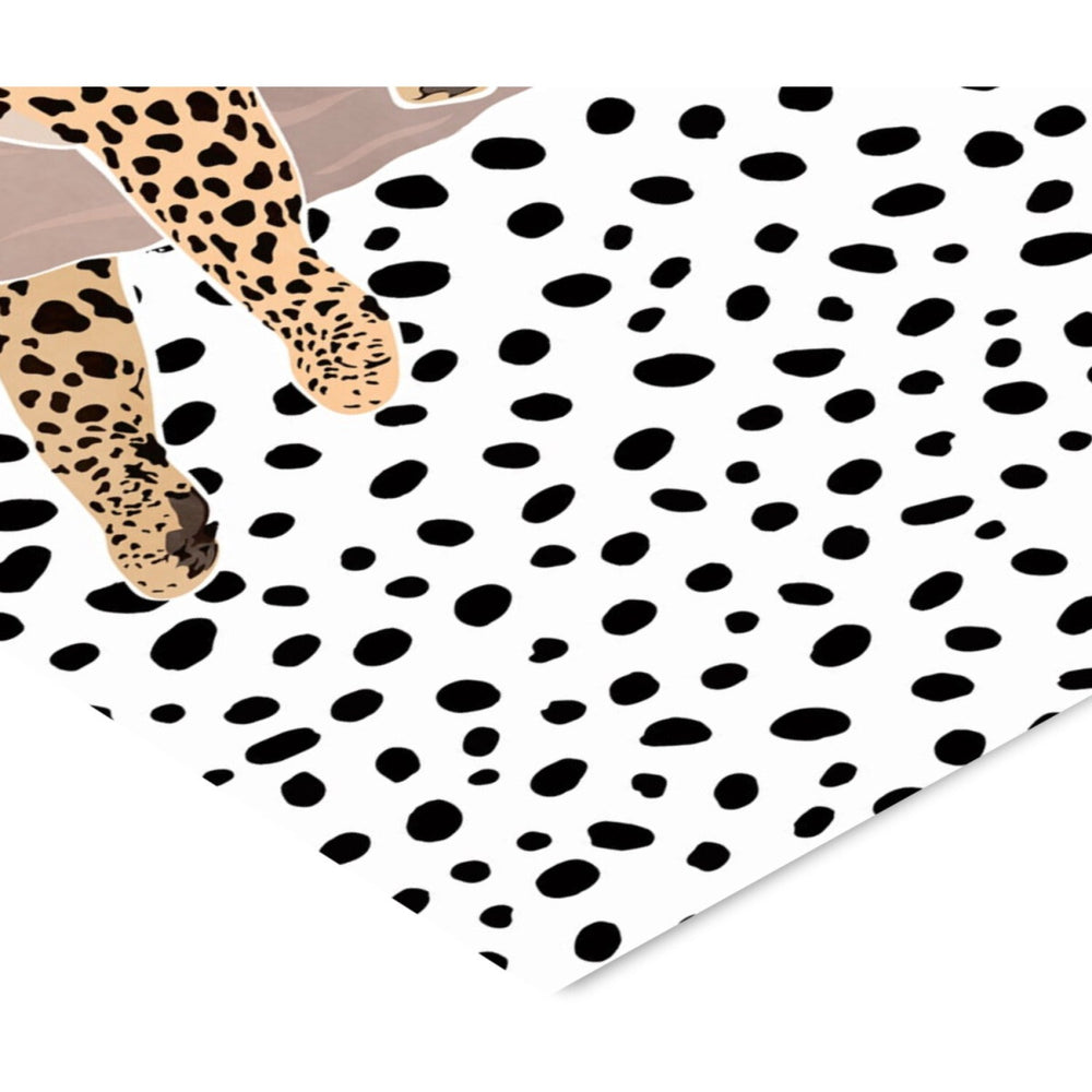 Køb Poster & Frame Sarah Manovski - Leopard Sleeping Polkadots