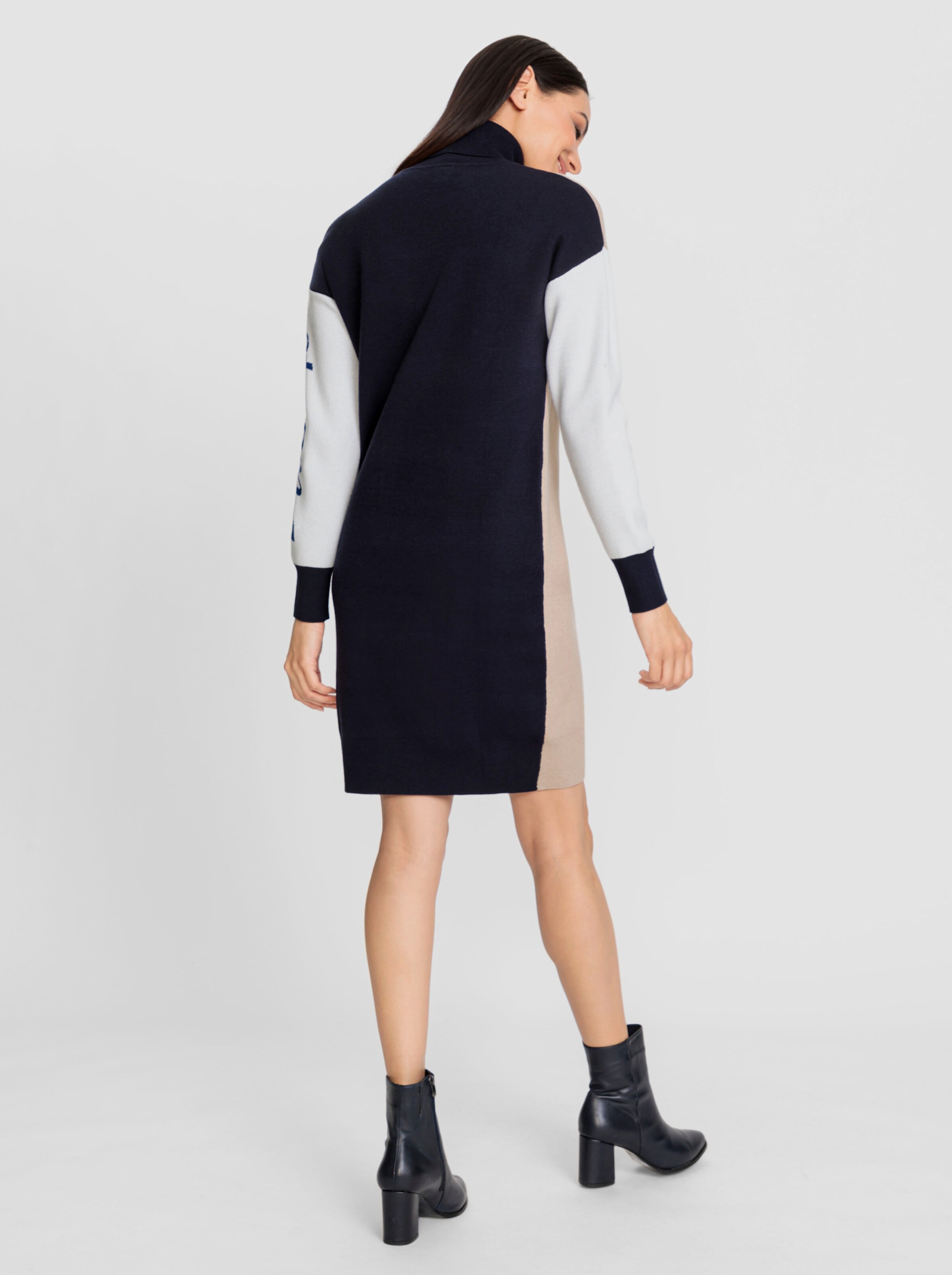 Strickkleid