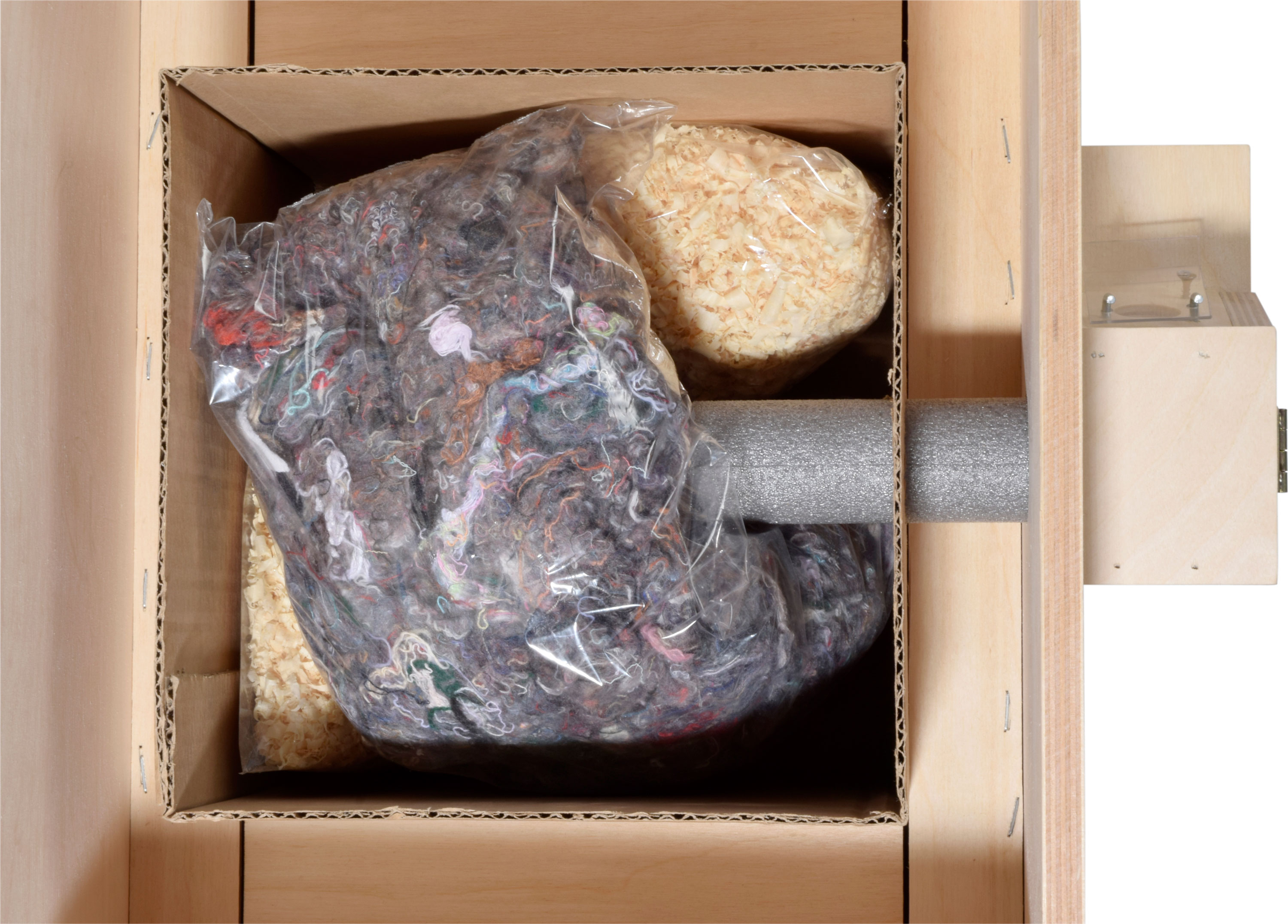 dobar Hummelnistkasten mit Füllmaterial