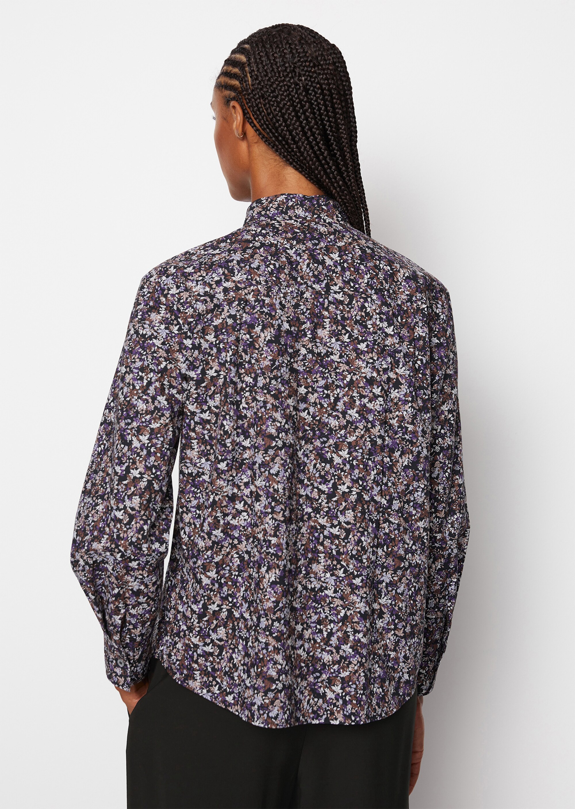 Ausgestellte Bluse mit Allover-Print aus Papertouch-Popeline