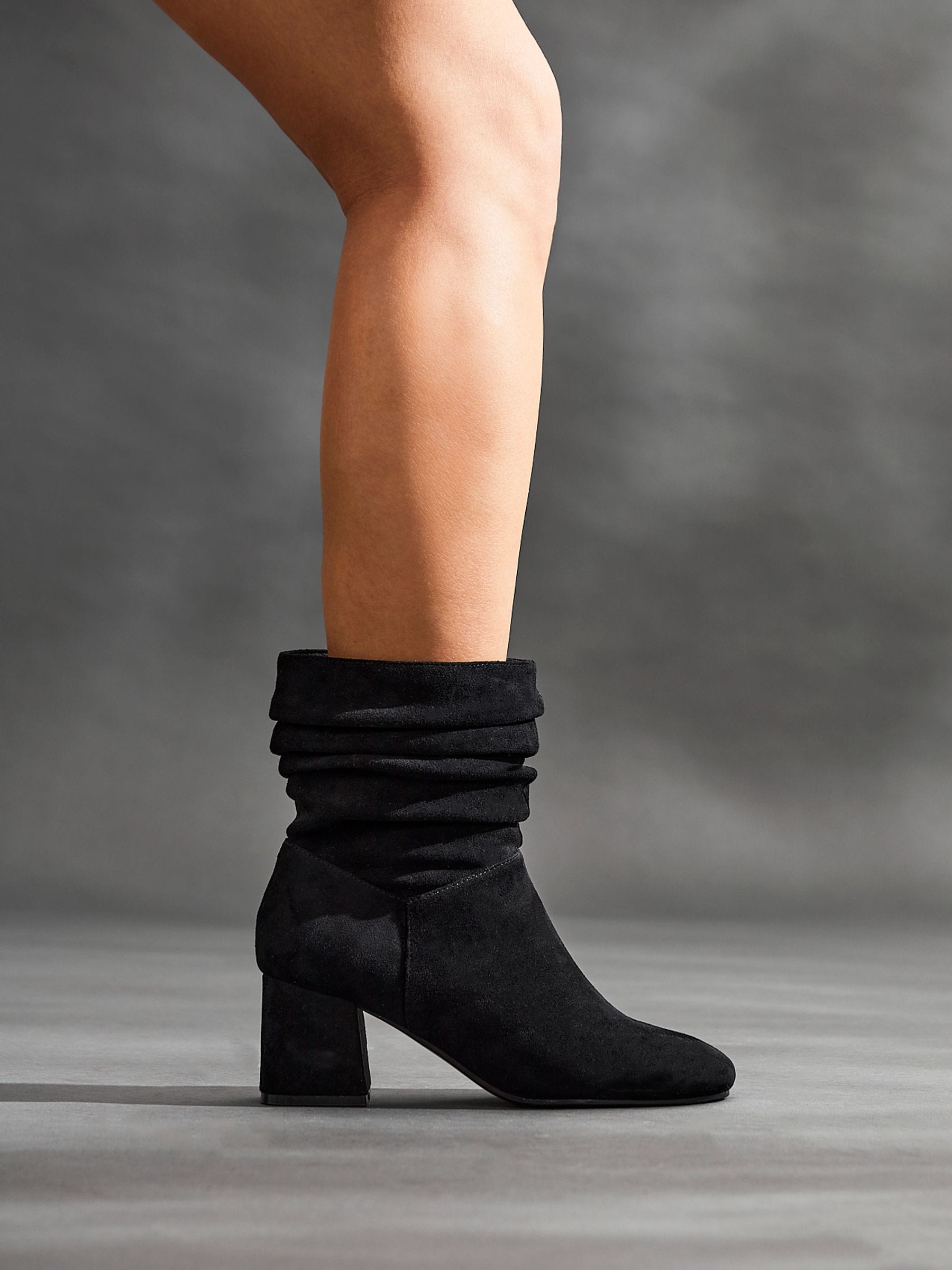 Zwart - Linzi Wide Fit Zayda Ruched Heeled Ankle Boots