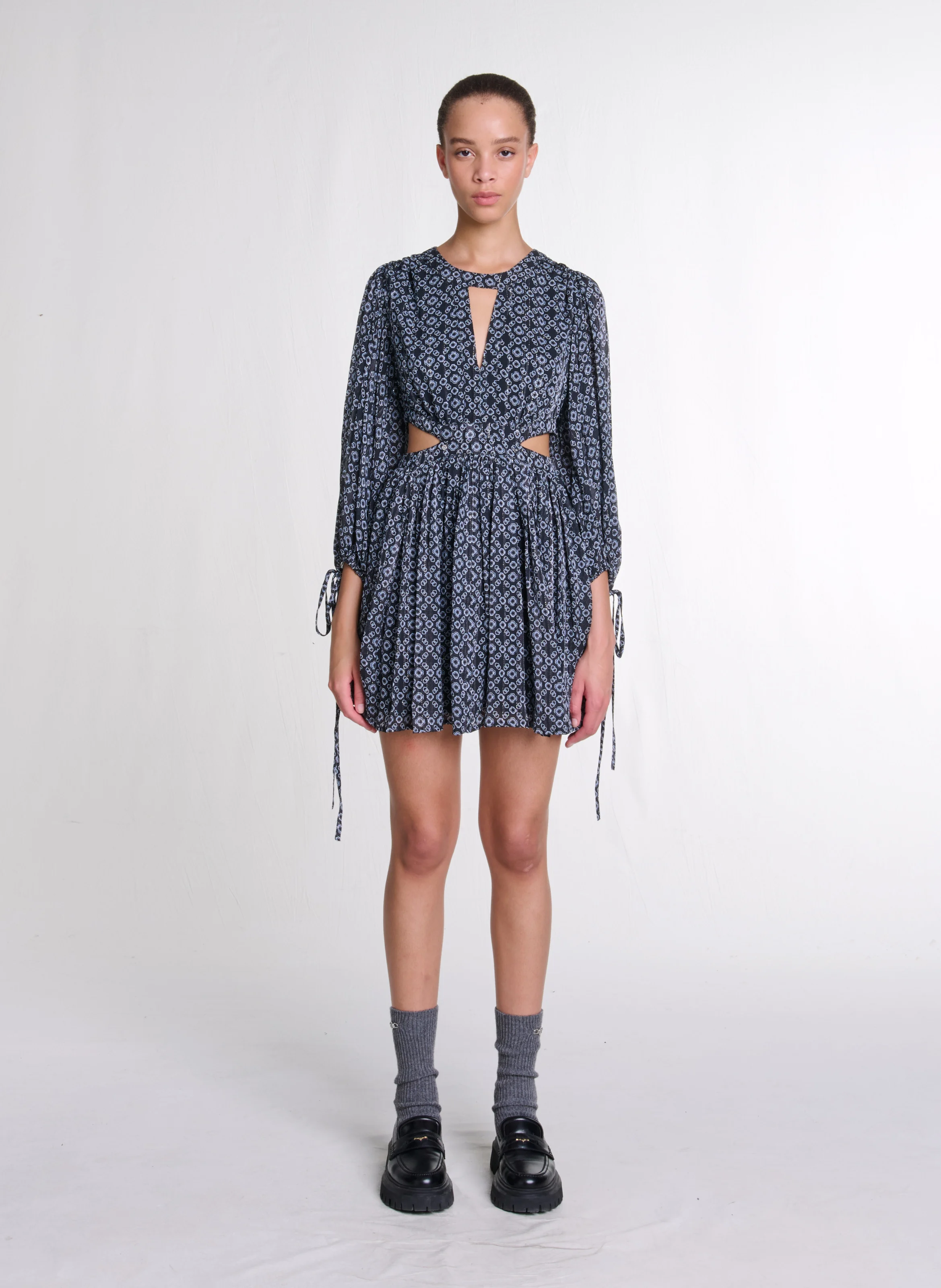 Robe courte imprimé monogramme | Noir