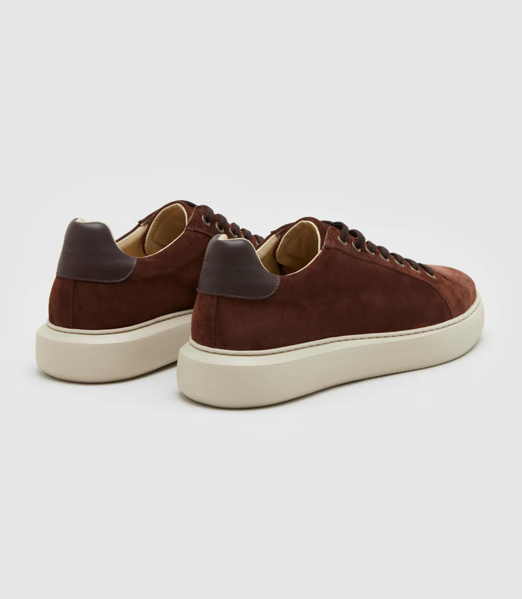Sneakers en cuir marron 