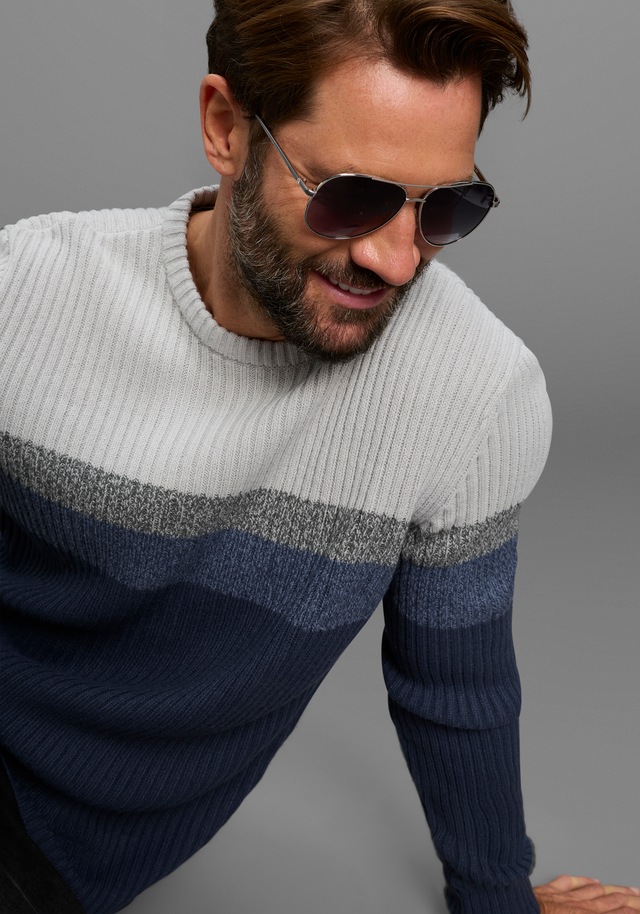 Man's World Rundhalspullover »Neue Kollektion! Highlight angesagte Streifen-Optik«, melierter Streifen ,weicher Griff, Perfekt für die kältere Jahreszeit