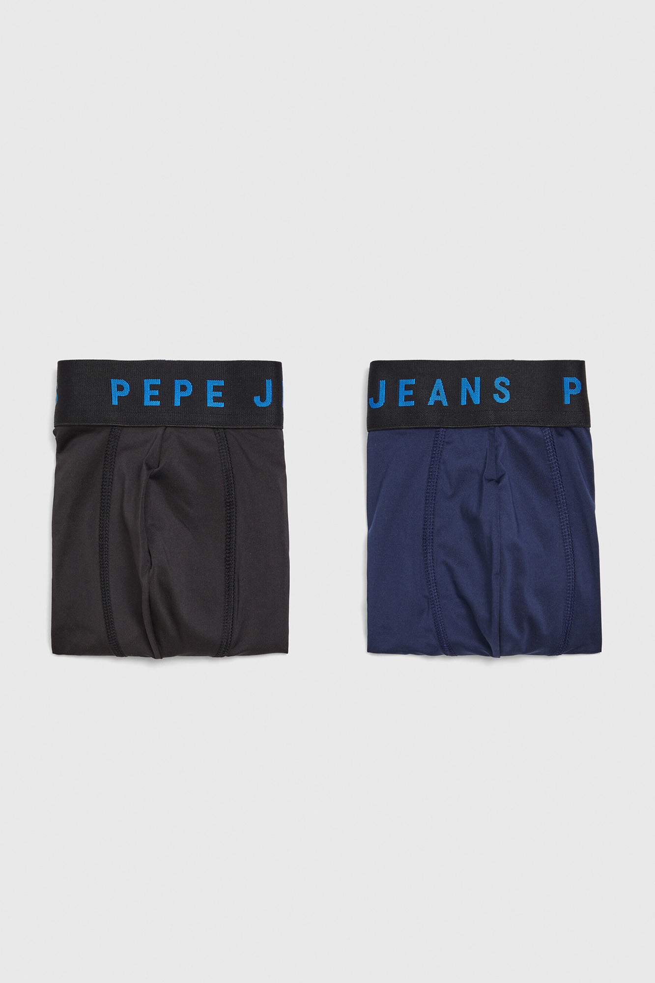 Pacote com 2 cuecas boxer de cor lisa