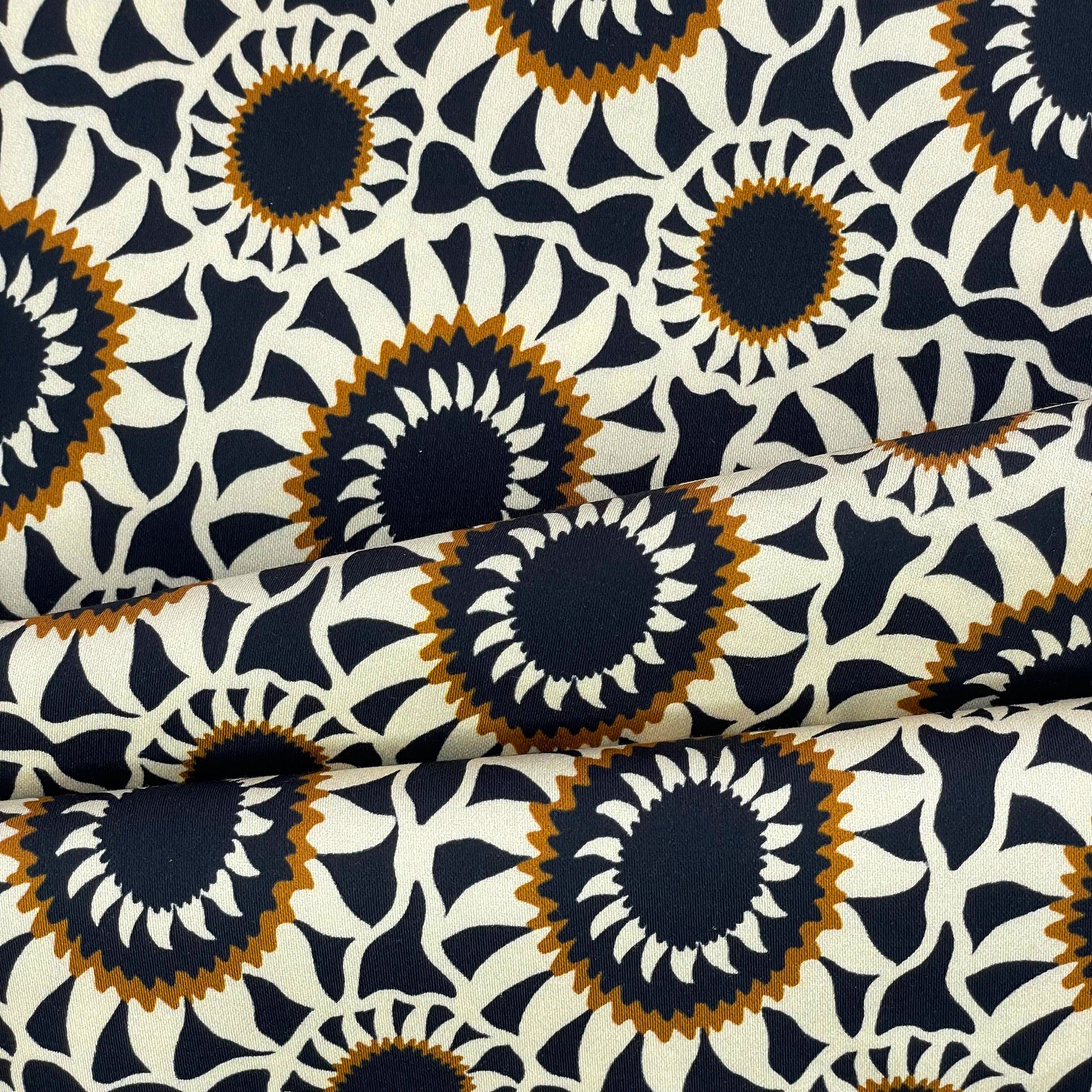 Coupon Tissu Enduit De 35Cm Attrape Soleil