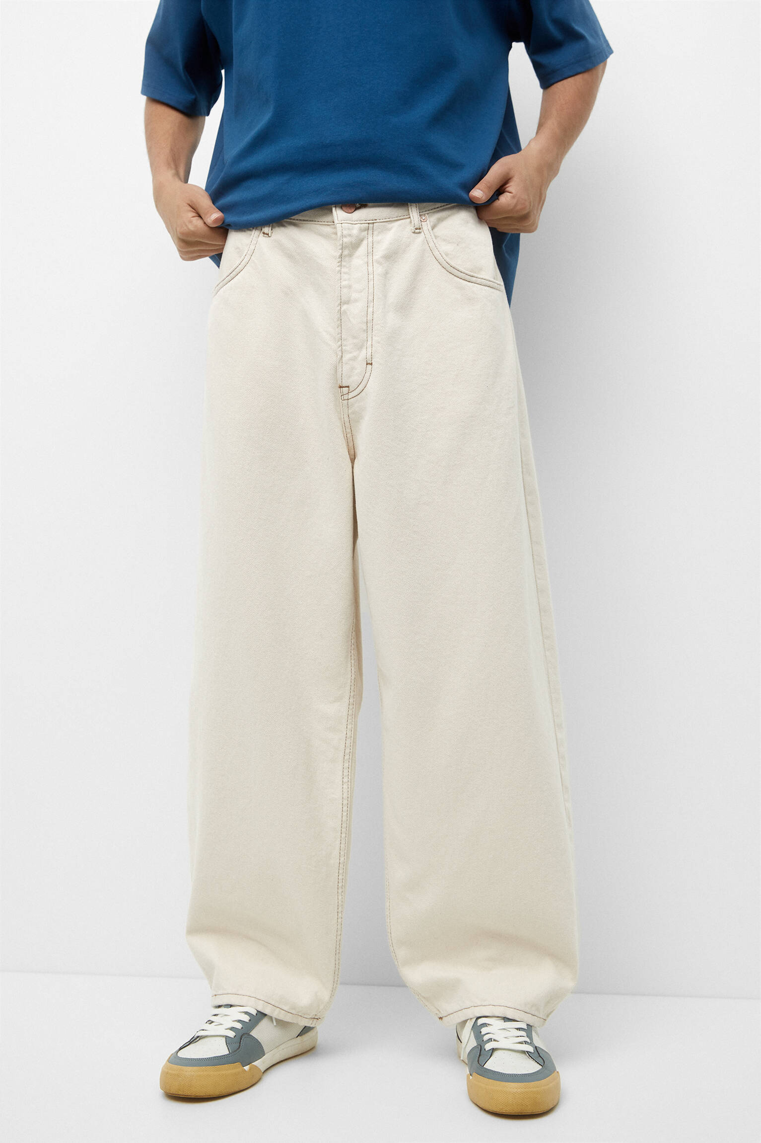 CALÇA JEANS LARGA E ESTILO BAGGY - CRU