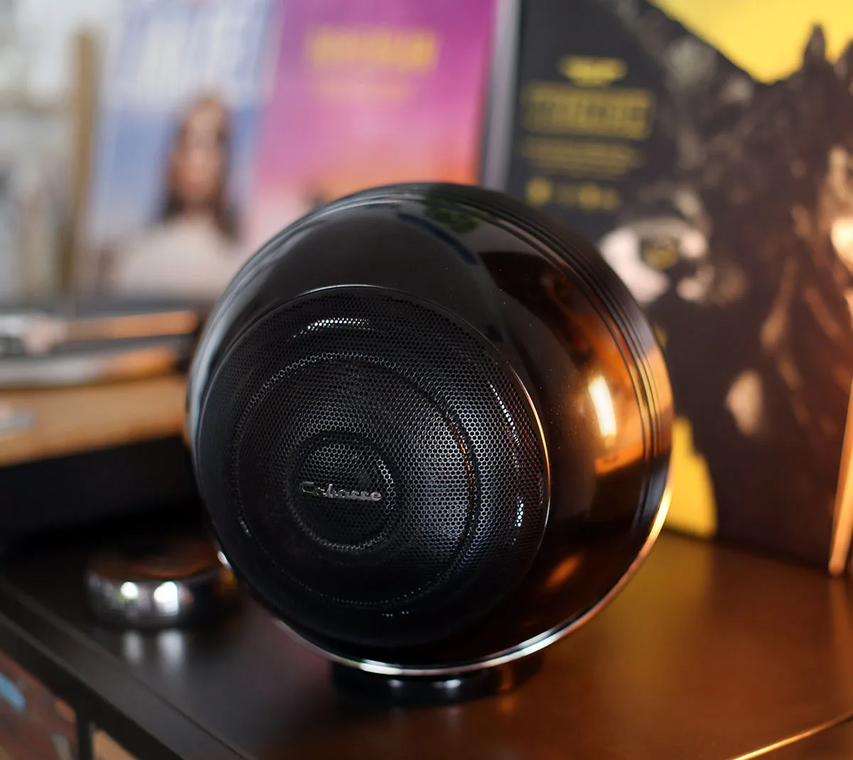 Cabasse The Pearl Akoya Noir   pied Akoya Noir Enceintes sans fil hi-fi