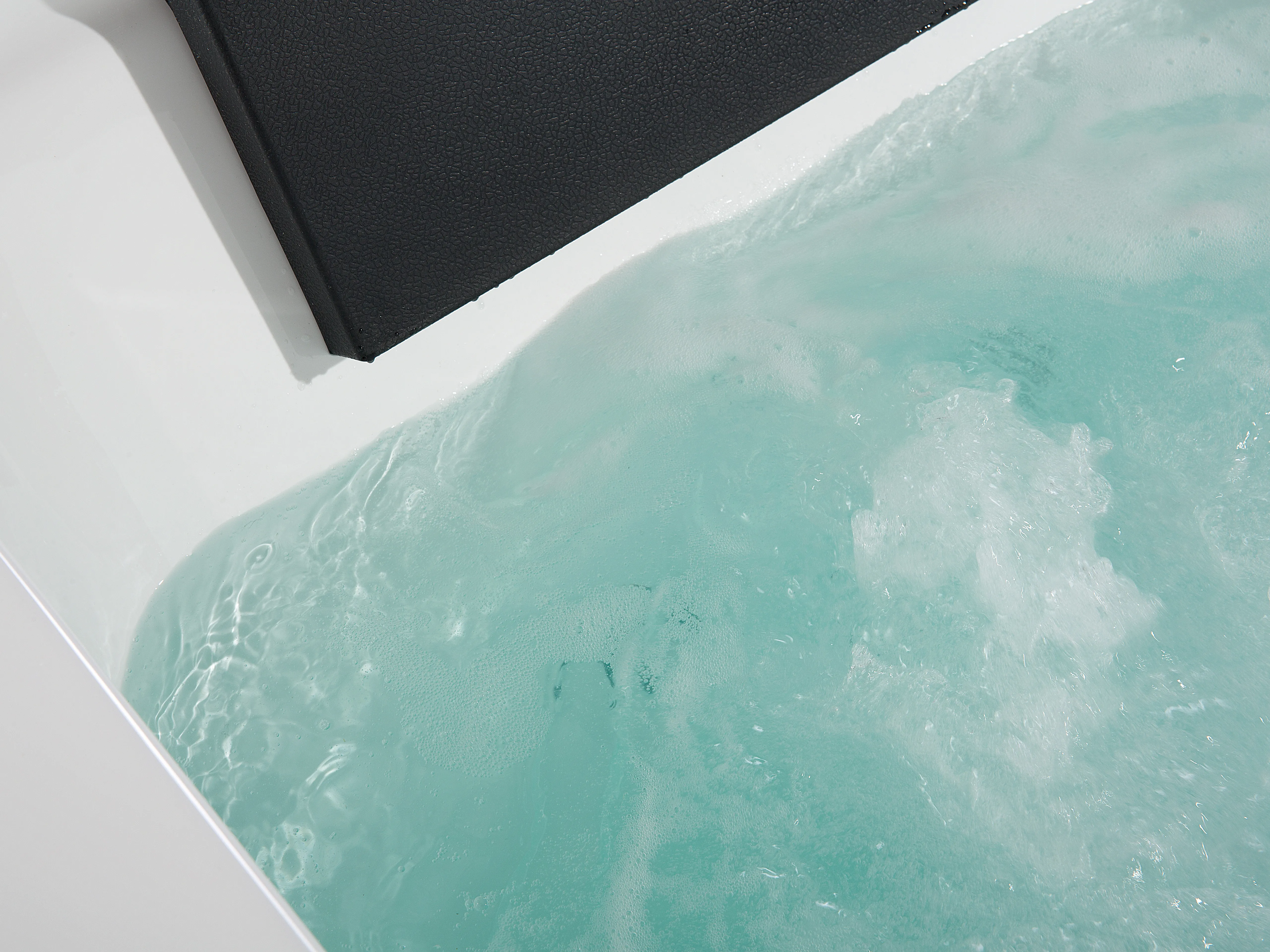 Hoek bubbelbad met LED SAMANA 174 x 79 cm Wit