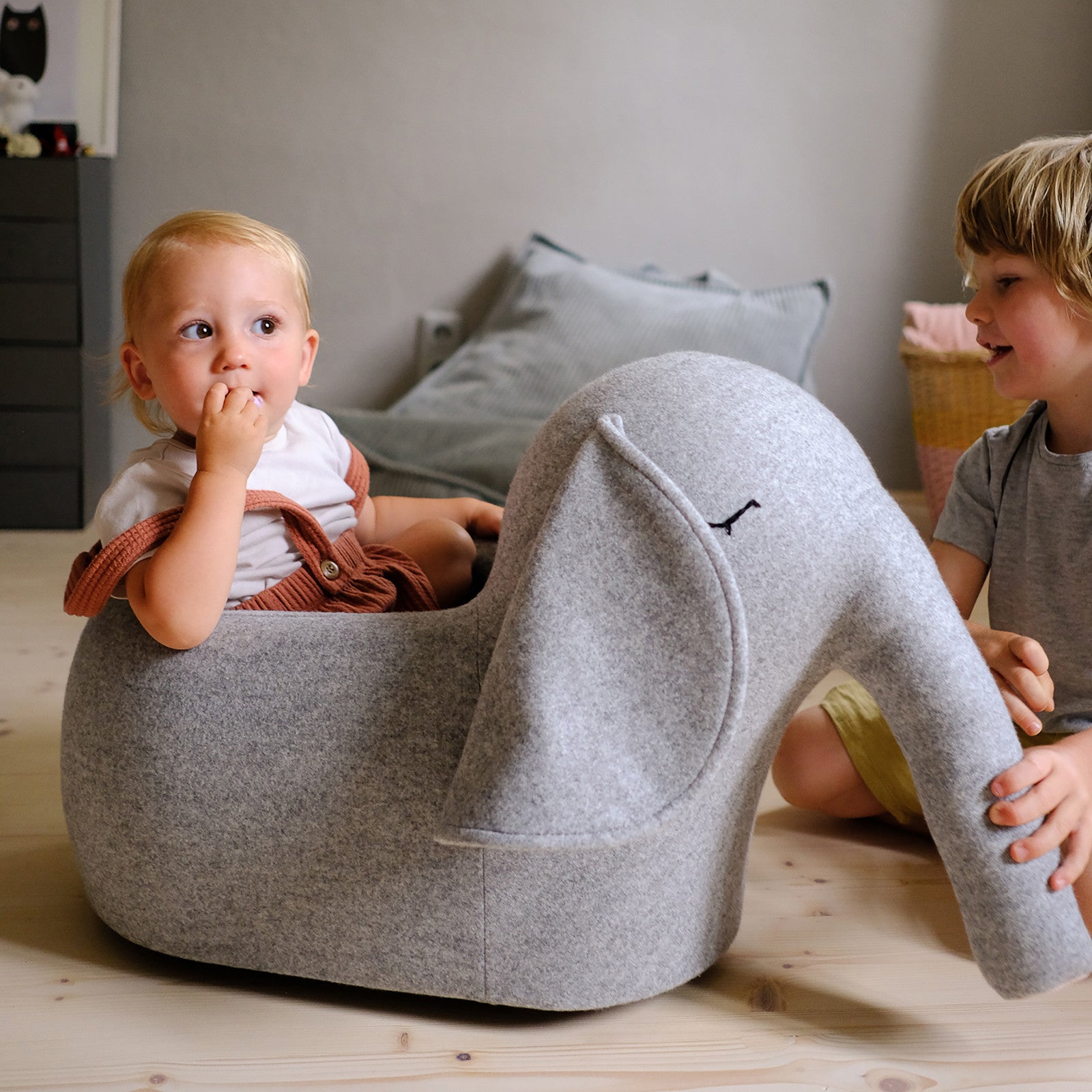 bou -  Roll-Elefant grau melange
