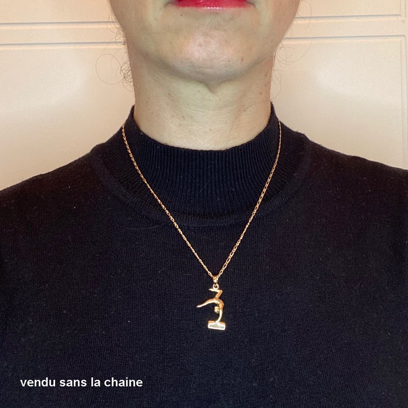 Pendentif GAF gymnaste poutre - Plaqué or
