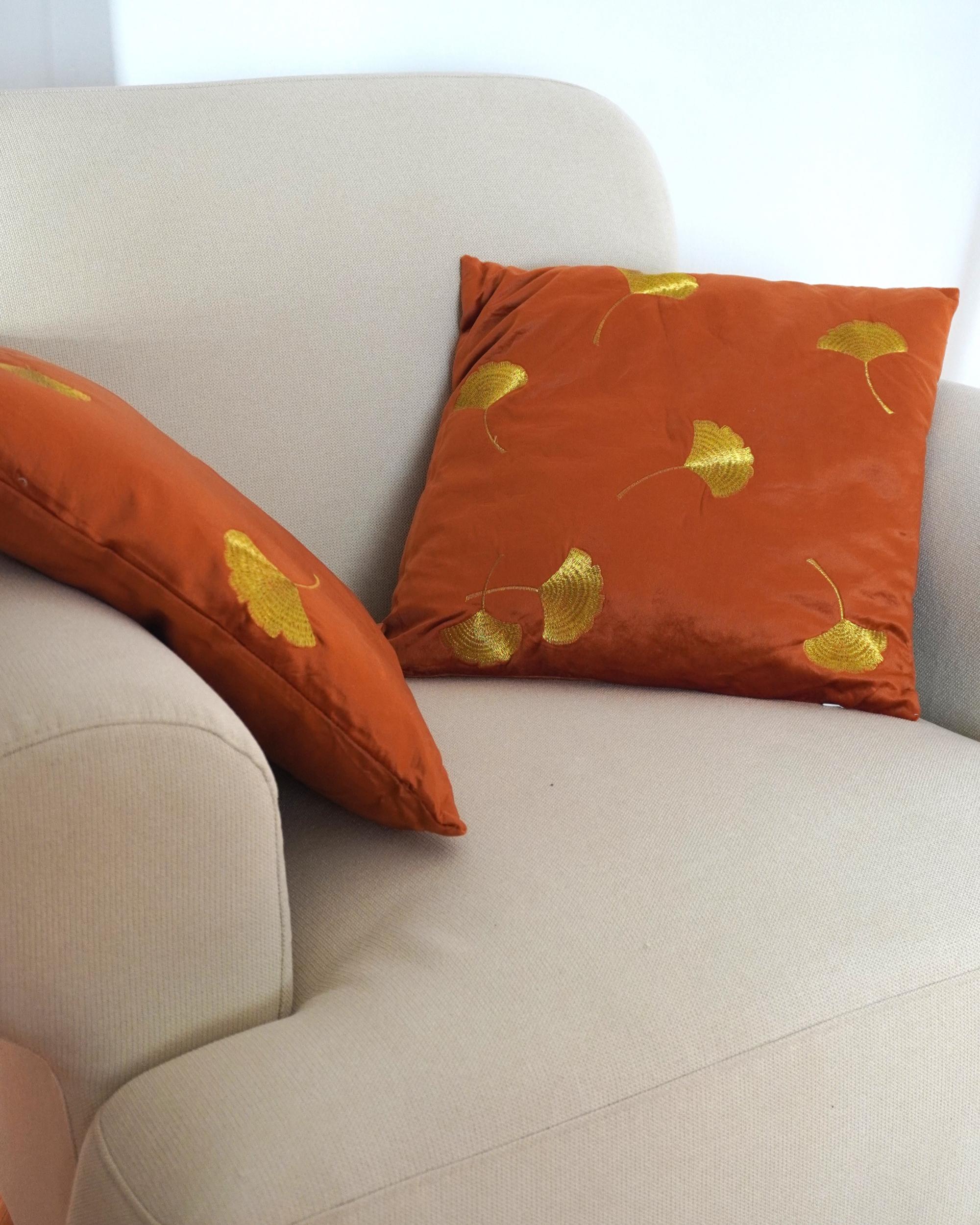 Set van 2 sierkussens TULIP Fluweel 45 x 45 cm Oranje bladpatroon