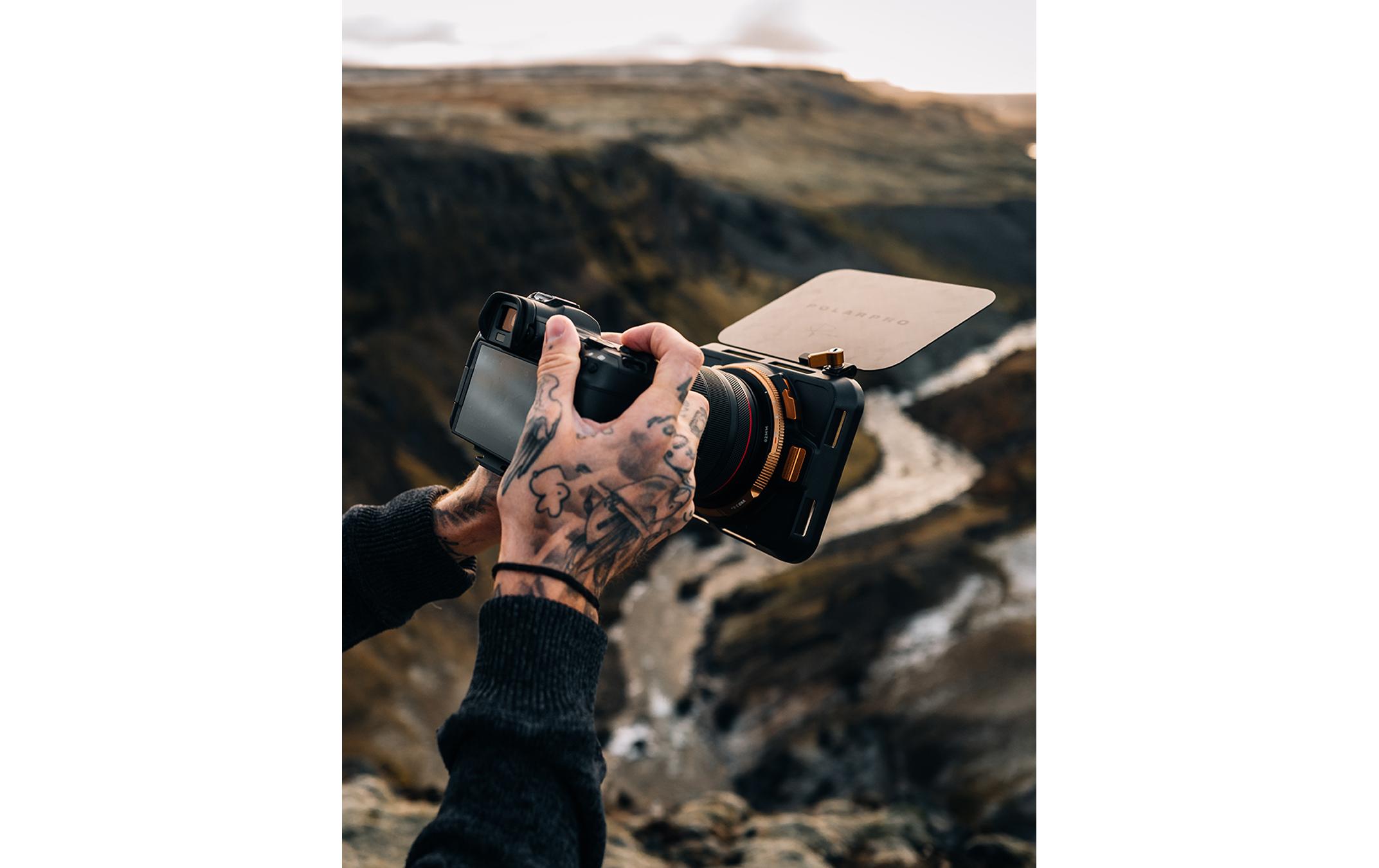 Recon Directors Kit VND Matte Box – McKinnon Edition<br>Kompaktes Snap-on-Mattbox-System mit Filter