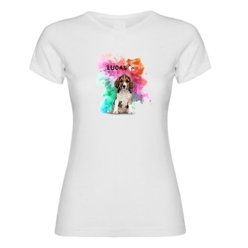 Camiseta feminina branca com estampa personalizável.