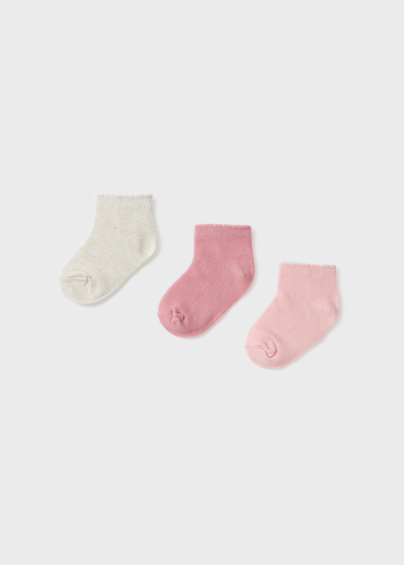 Pacote com 3 pares de meias curtas de algodão orgânico para bebês