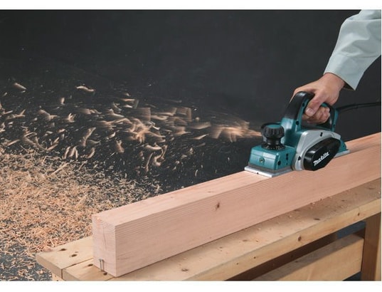 MAKITA - Rabot filaire - 620 w - 82 mm - 2,6 kg