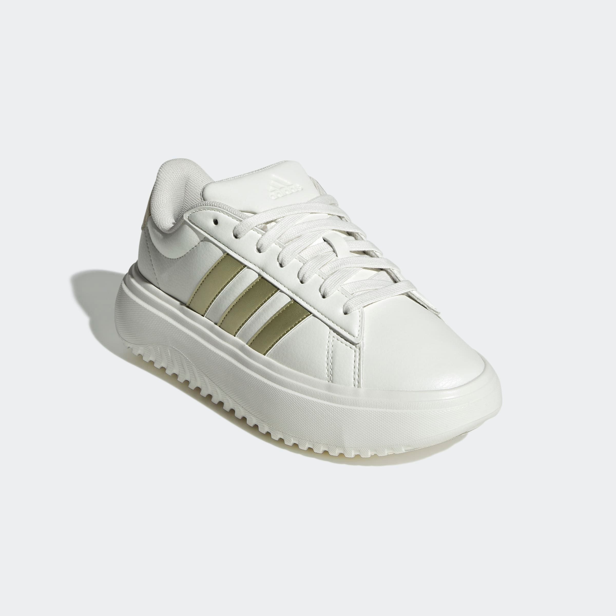 adidas Sportswear Sneaker »GRAND COURT PLATFORM«  Design auf den Spuren des adidas Superstar