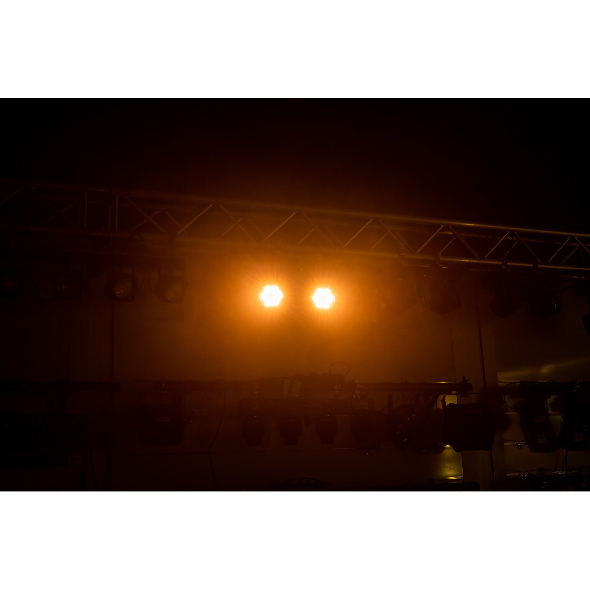 Ayra Vision Twins Wash Zoom LED movinghead set inclusief flightcase