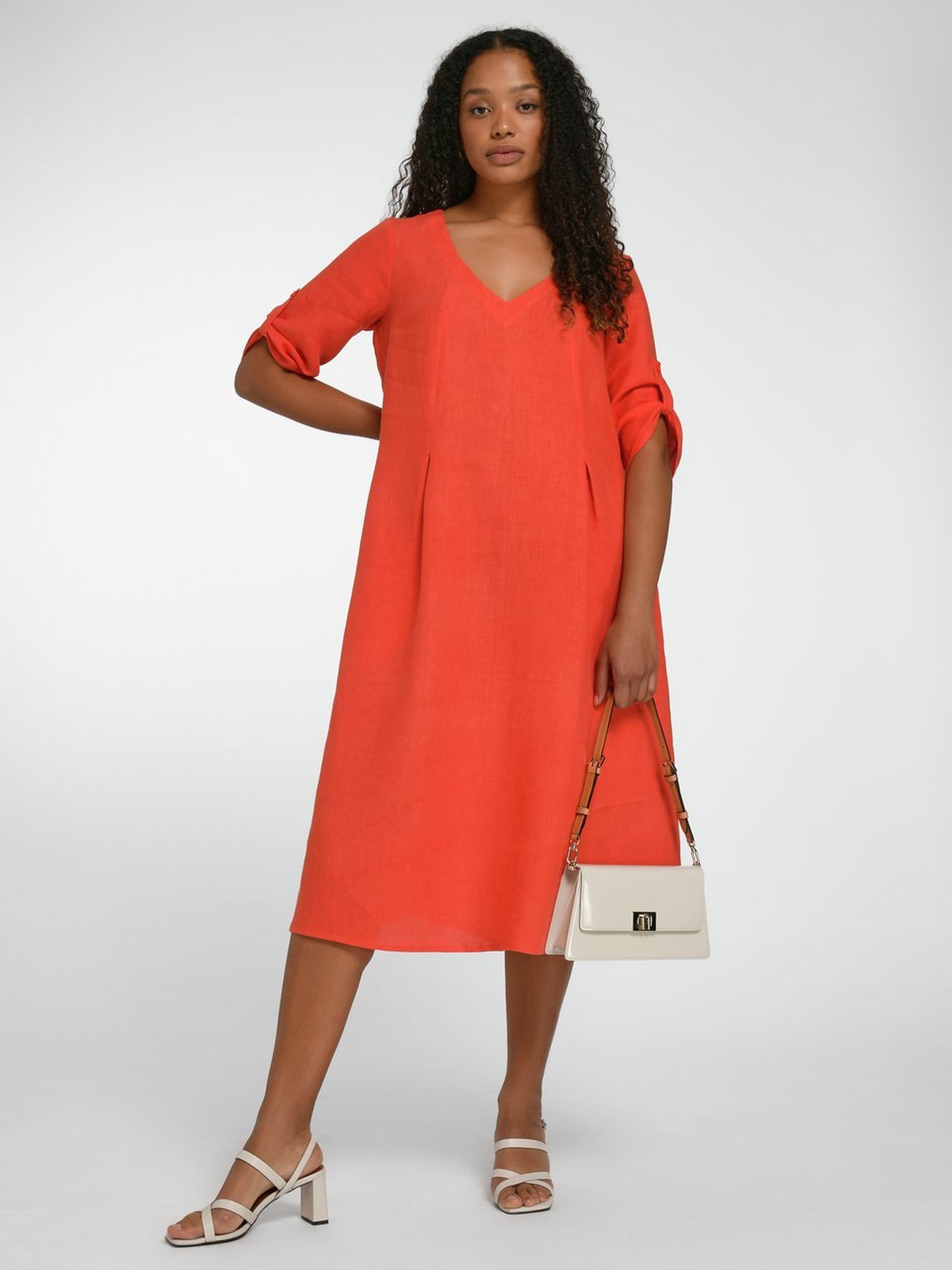 Kleid mit 3/4-Arm aus 100% Leinen