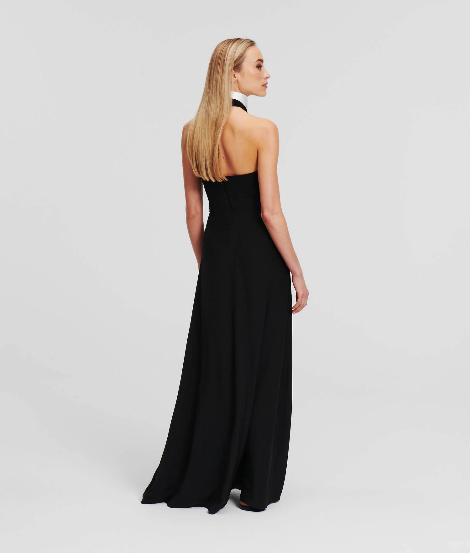 ROBE MAXI À COL NŒUD PAPILLON