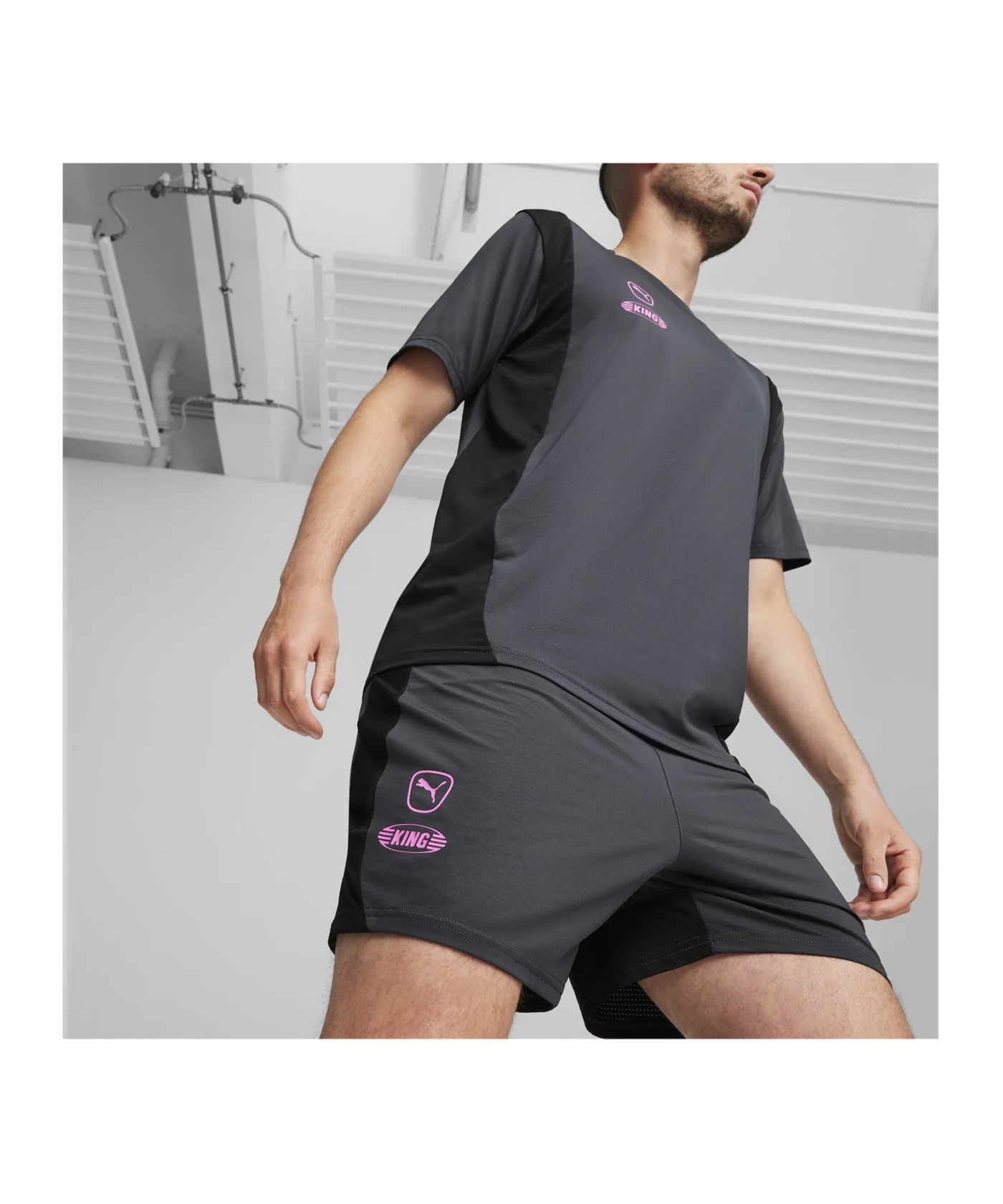 PUMA KING Pro Short Grau Schwarz F05