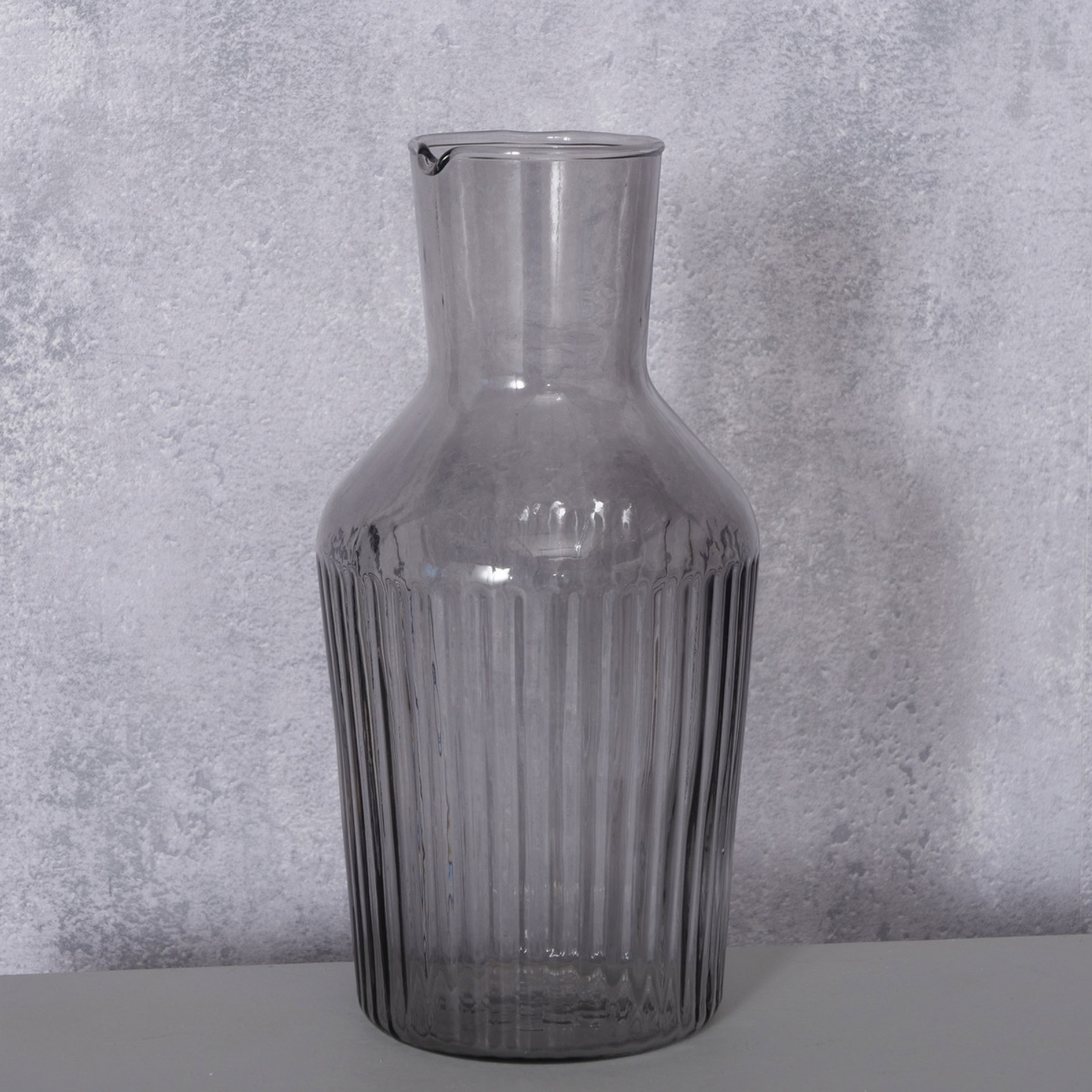 Karaffe - grau - Glas - 1 LIter