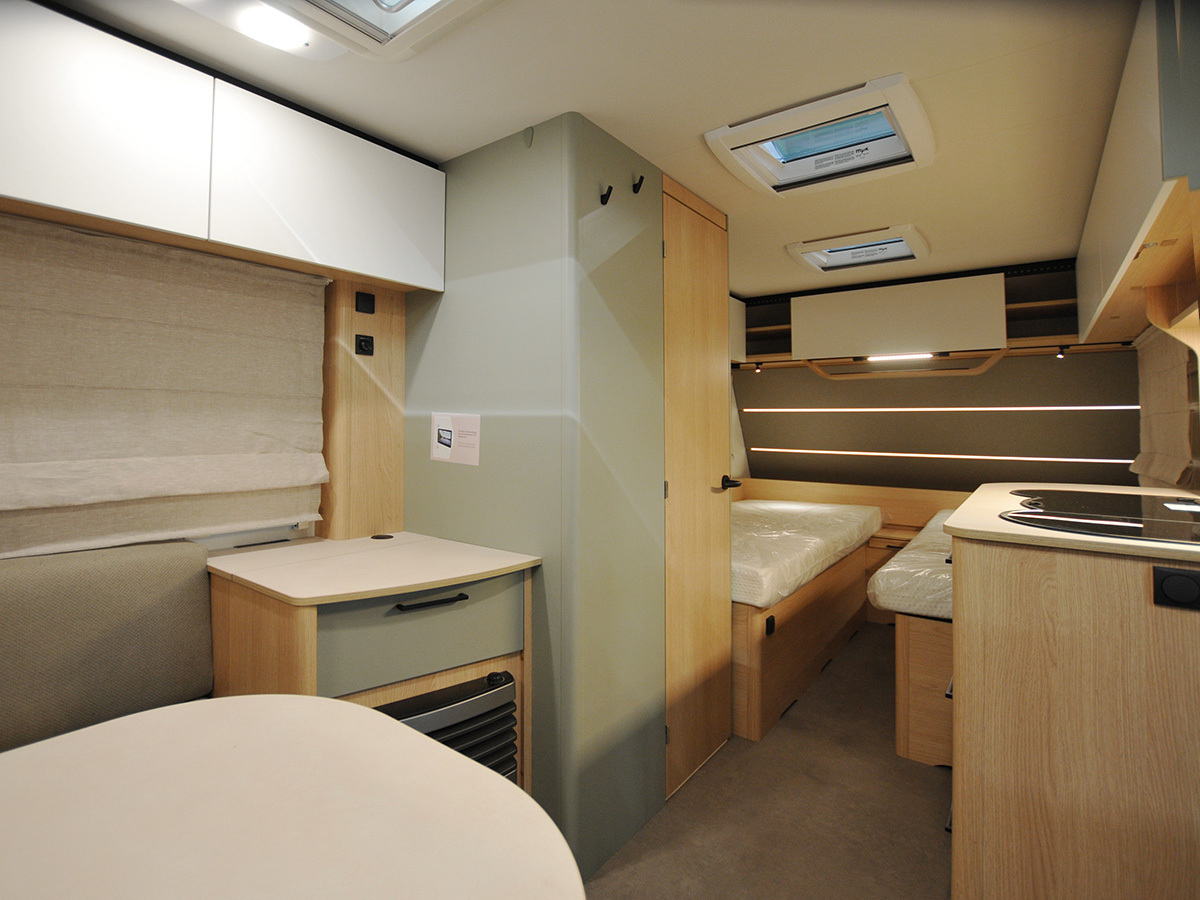 LMC Style 460 E 2025 caravan