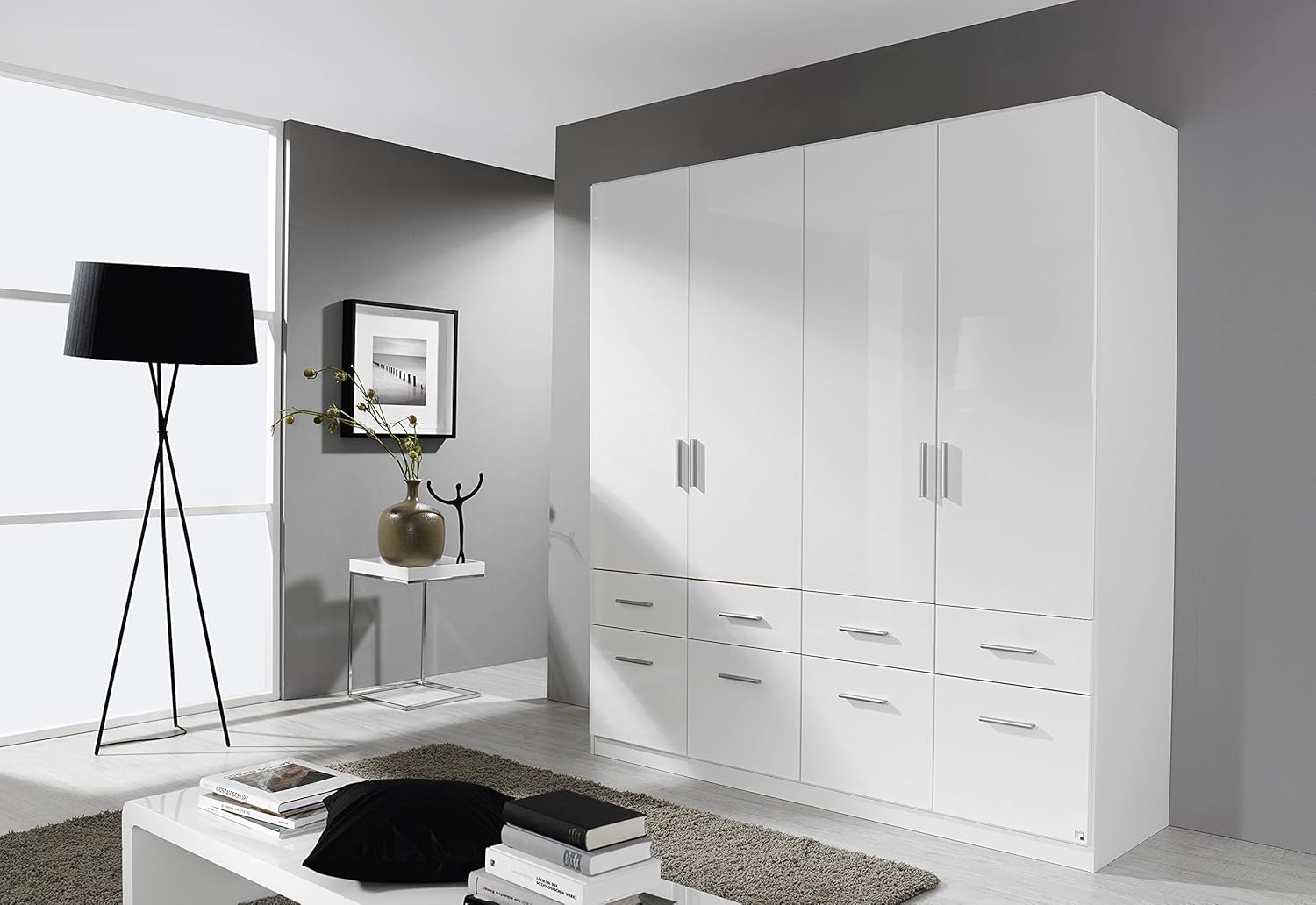 Rauch Möbel Celle Schrank Drehtürenschrank in Weiß/Hochglanz Weiß, 4-türig mit 8 Schubladen, inkl. Zubehörpaket Basic 1 Kleiderstange 2 Einlegeöden, BxHxT 181x197x54 cm