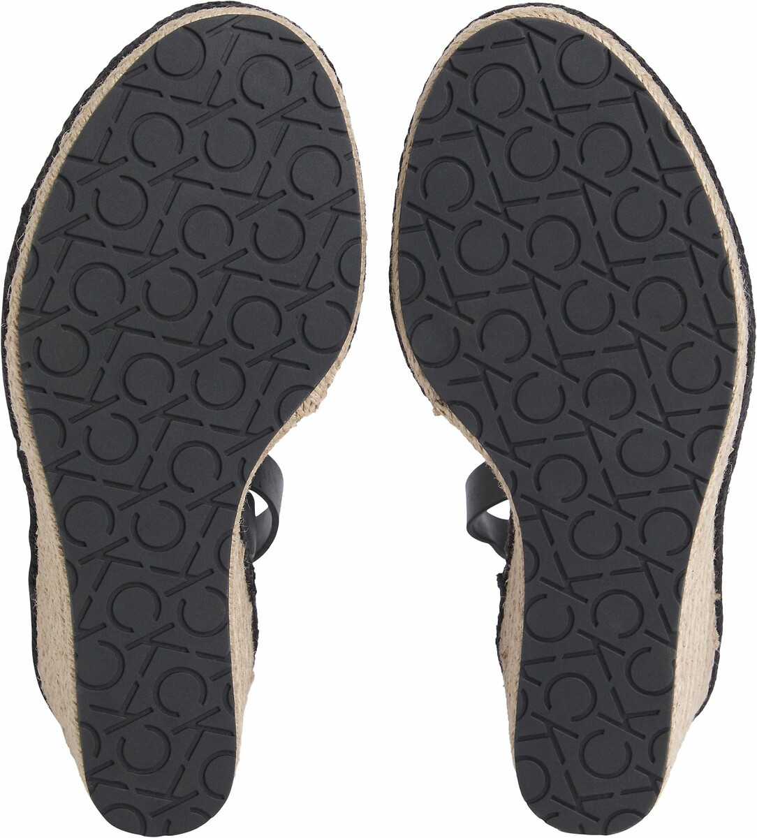 CALVIN KLEIN JEANS<br>Sandálias de plataforma, em couro.